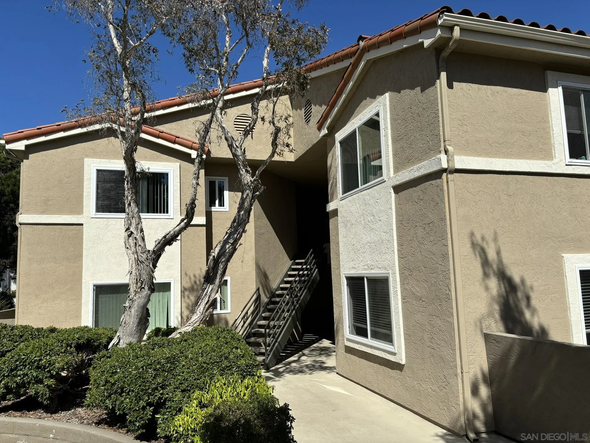 7565 Charmant Dr Unit 504