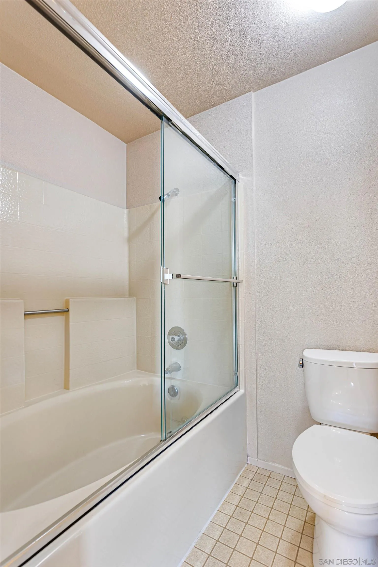 3930 Centre St Unit 204