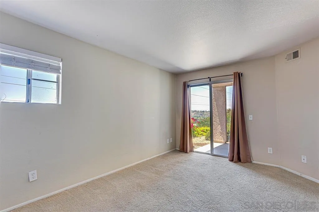 7083 Camino Degrazia Unit 152