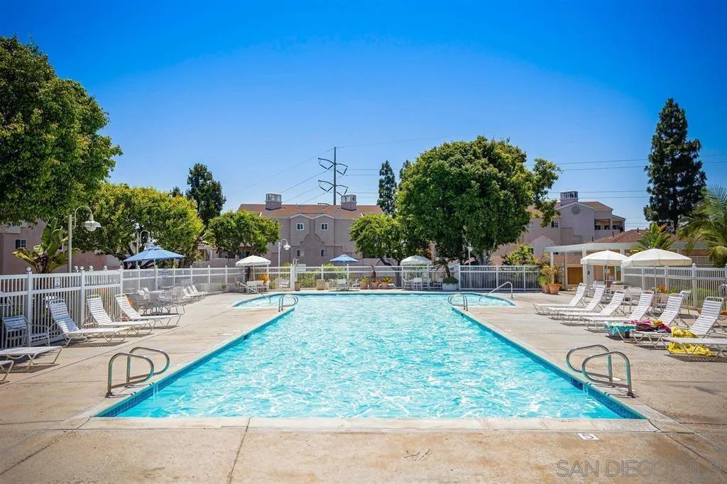 7083 Camino Degrazia Unit 152