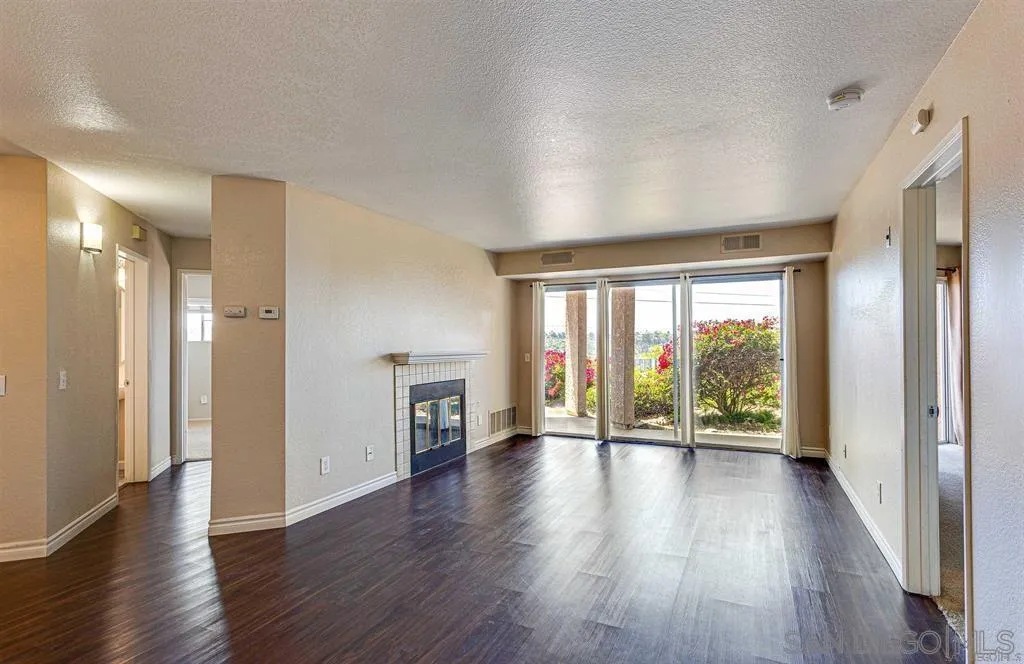 7083 Camino Degrazia Unit 152
