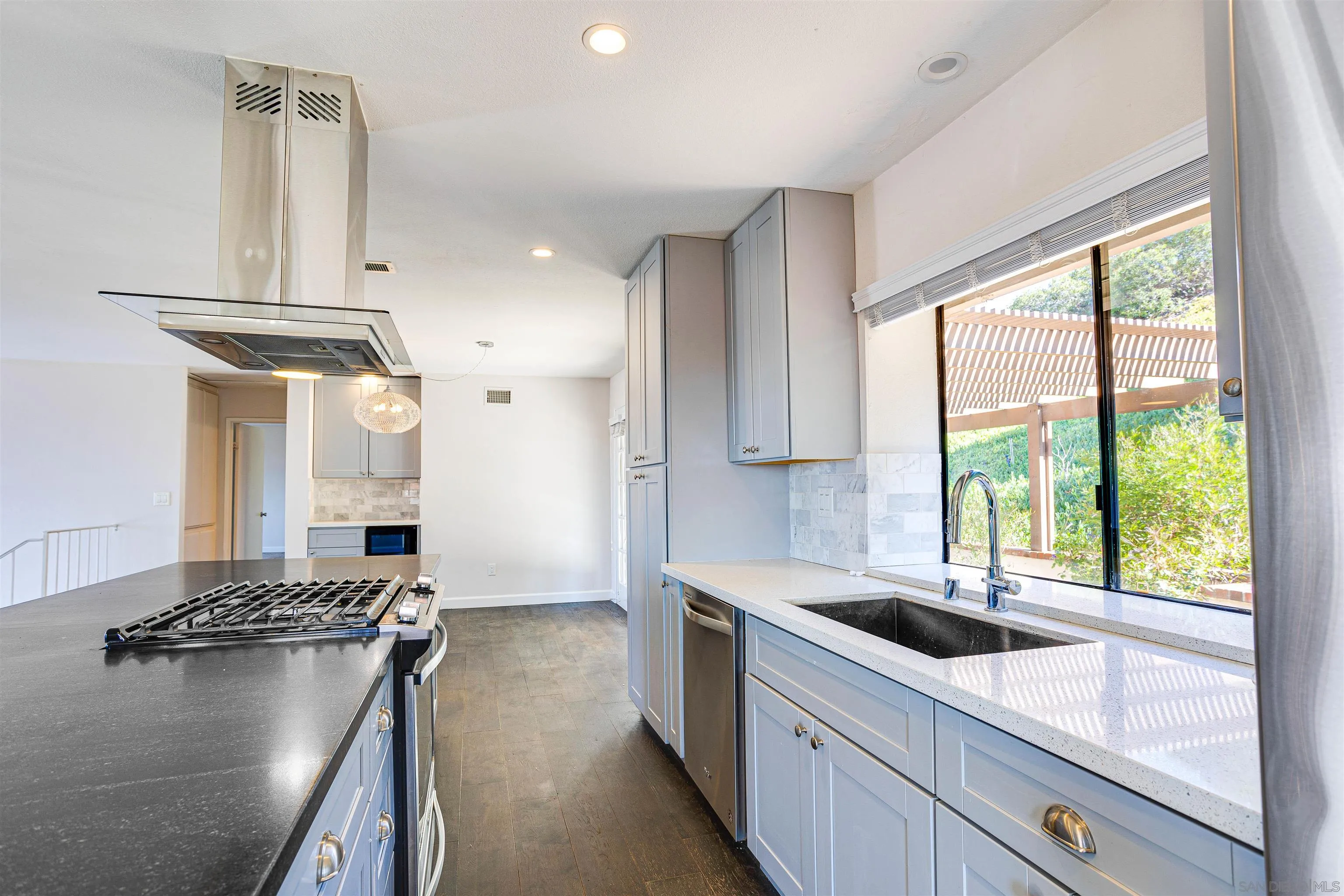 6189 Caminito Sacate