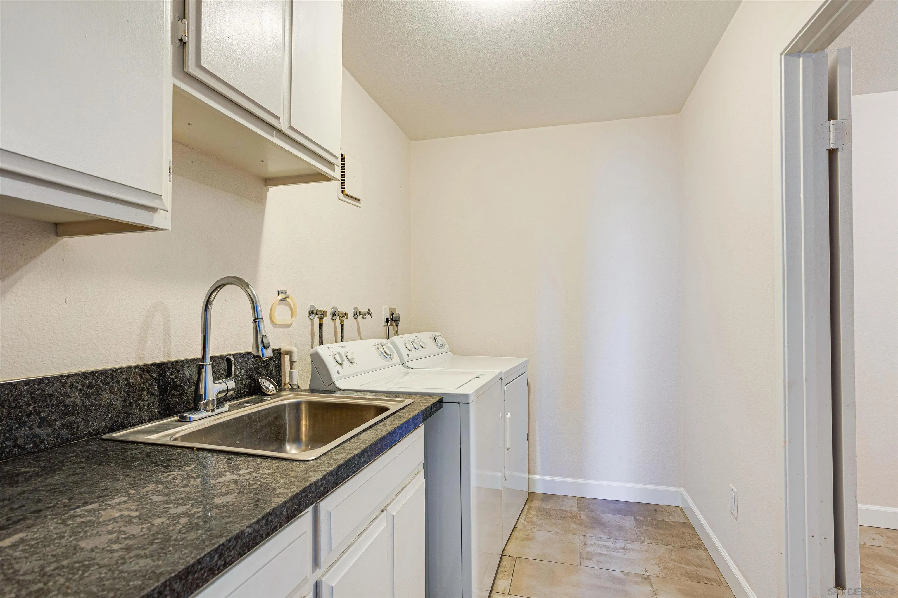 6189 Caminito Sacate