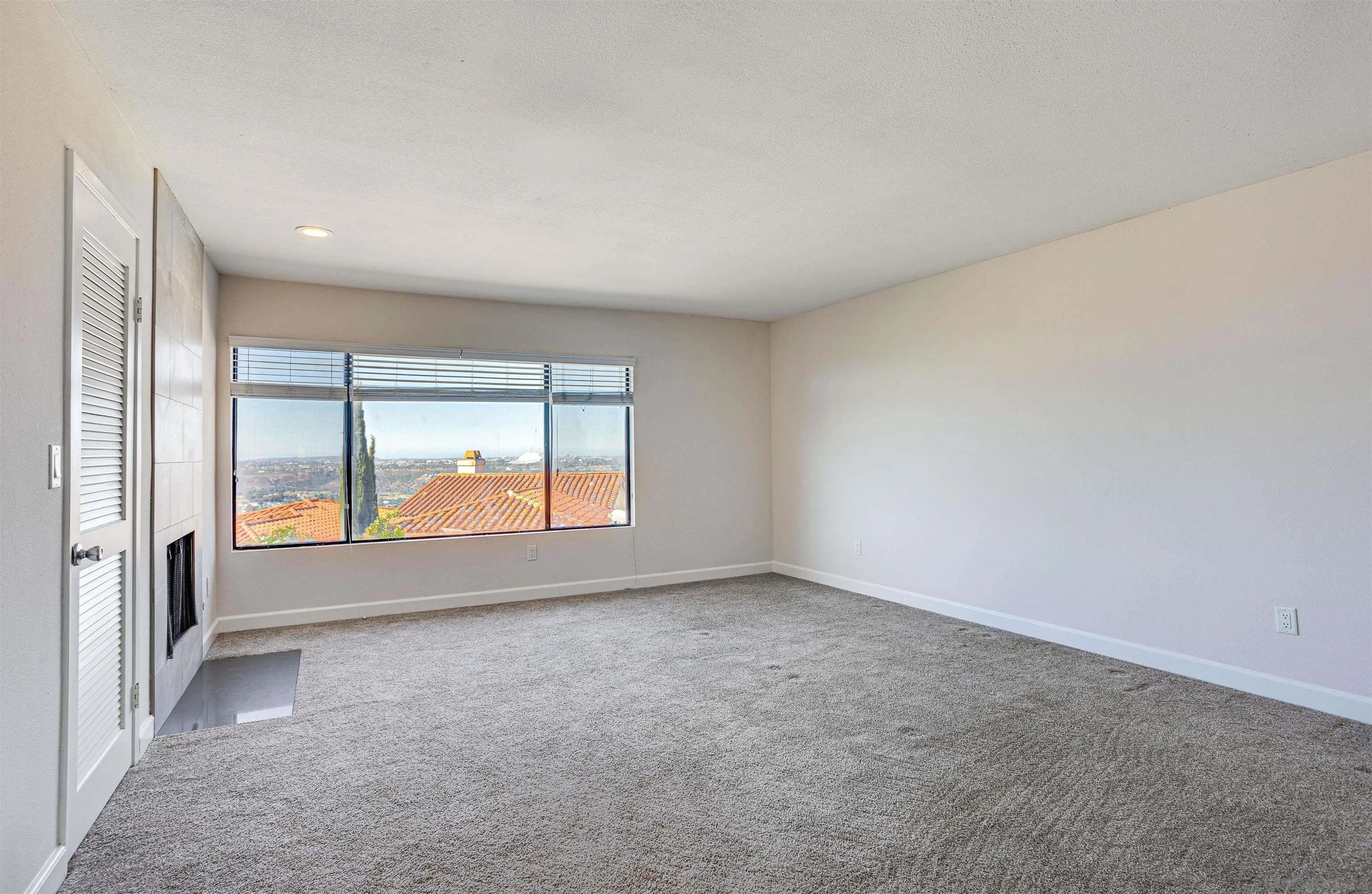 6189 Caminito Sacate