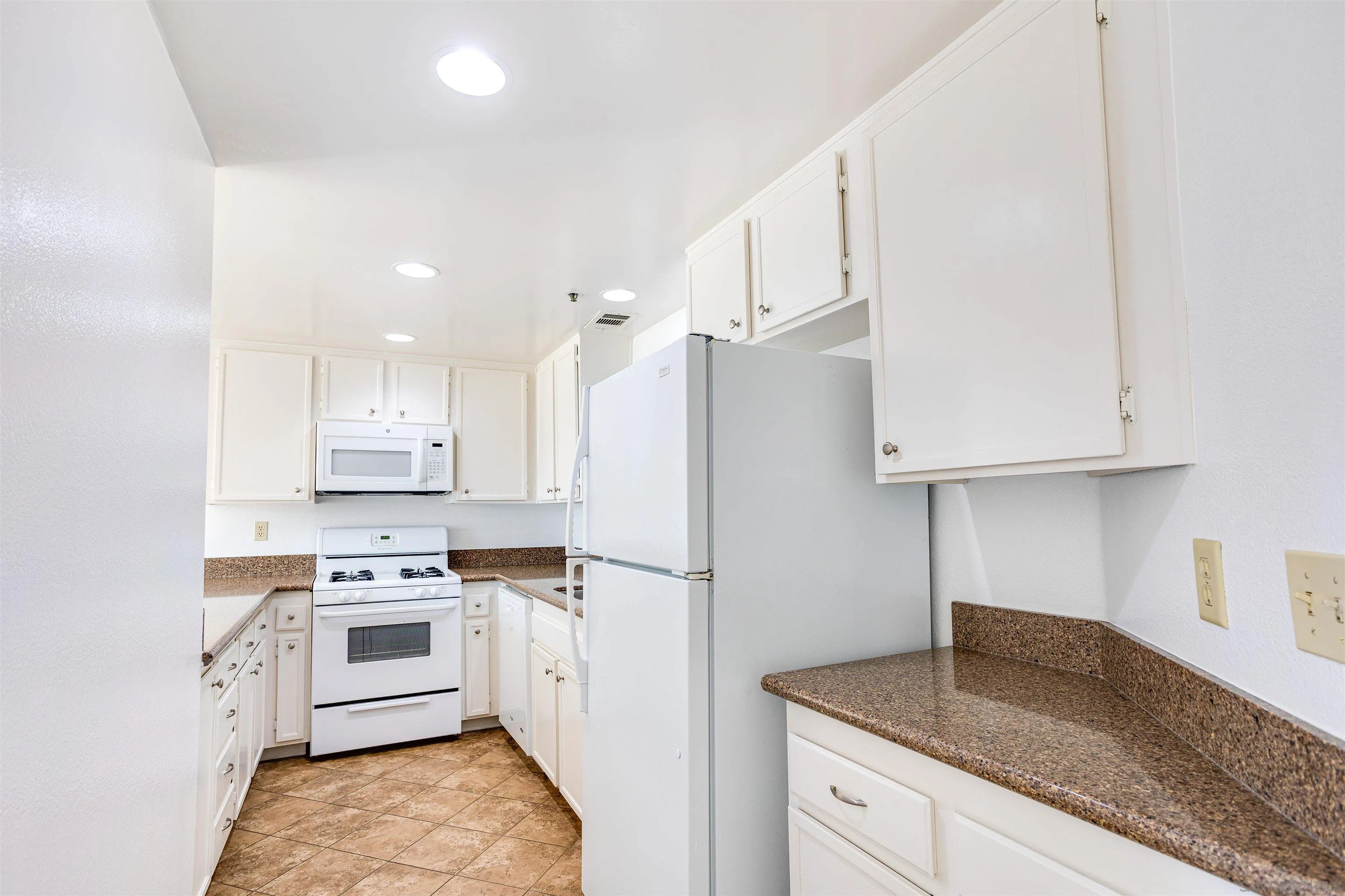 3666 3rd Ave Unit 103