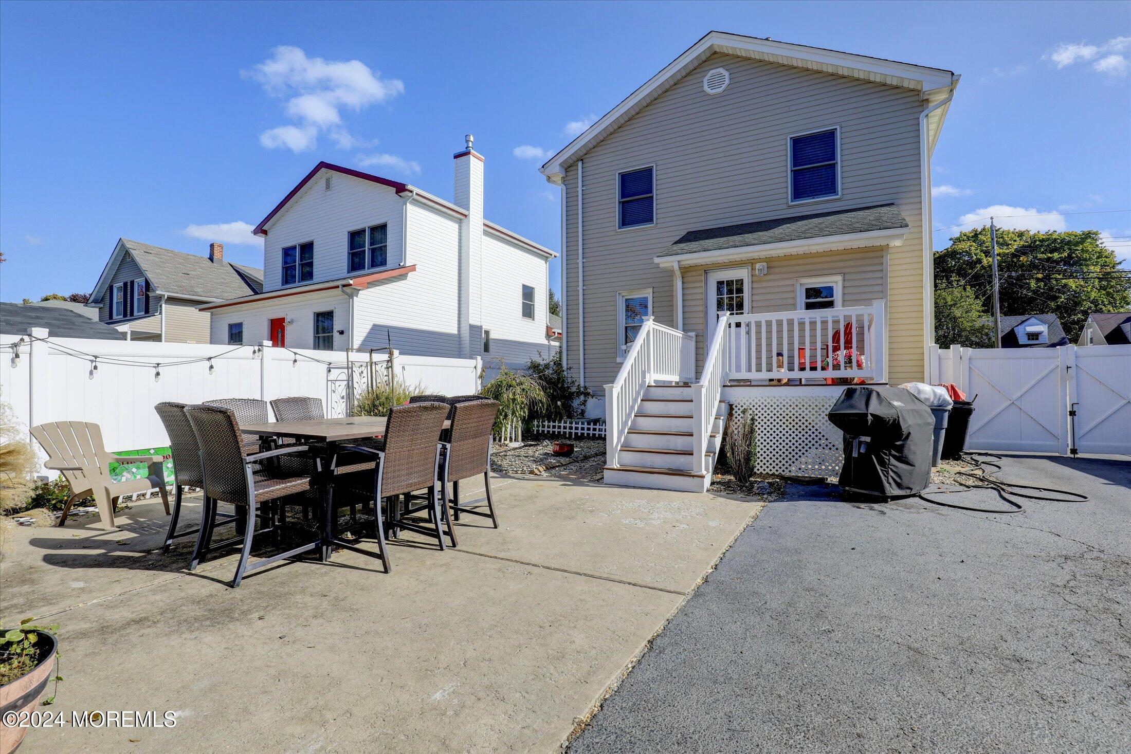 142 Washington Street