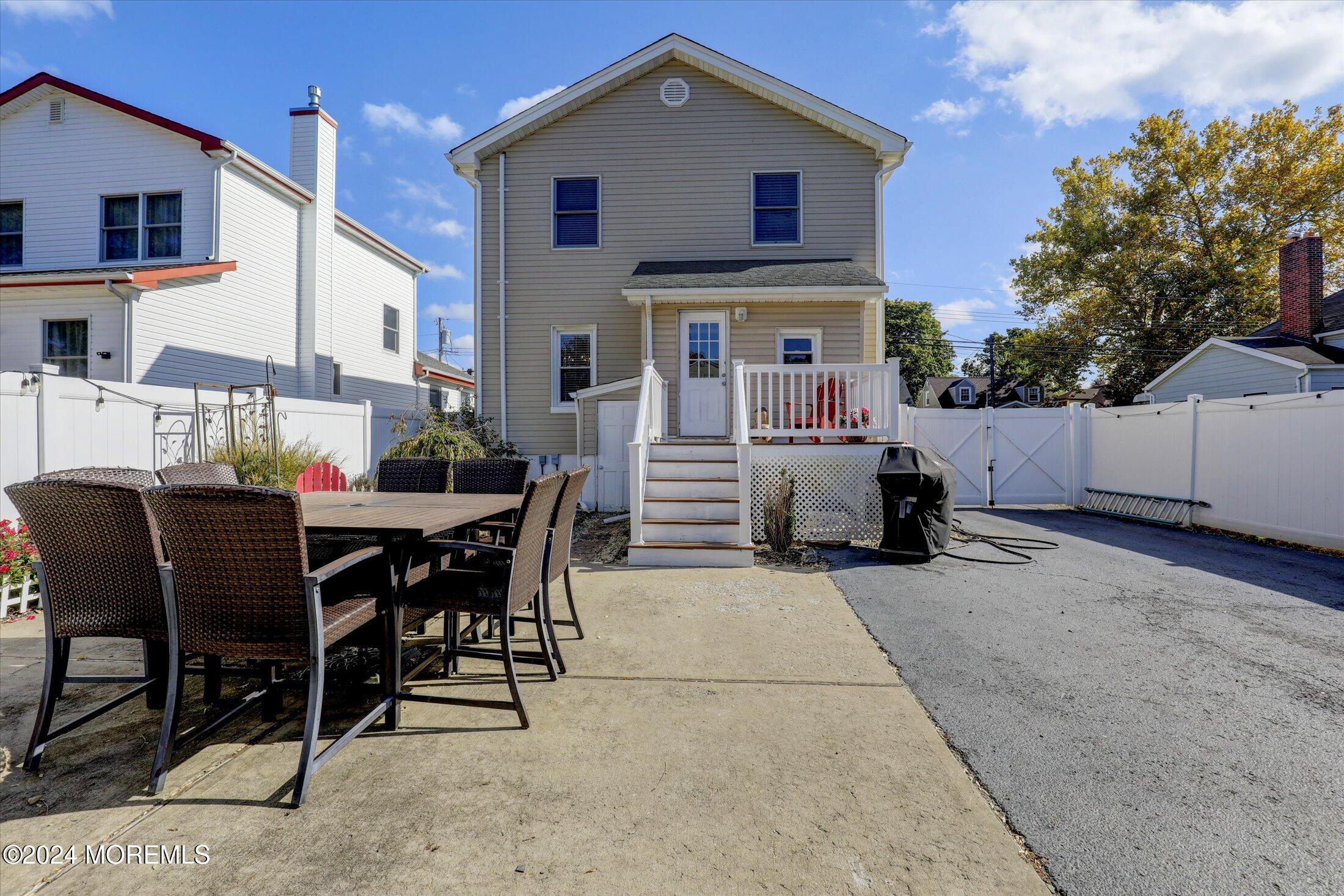 142 Washington Street