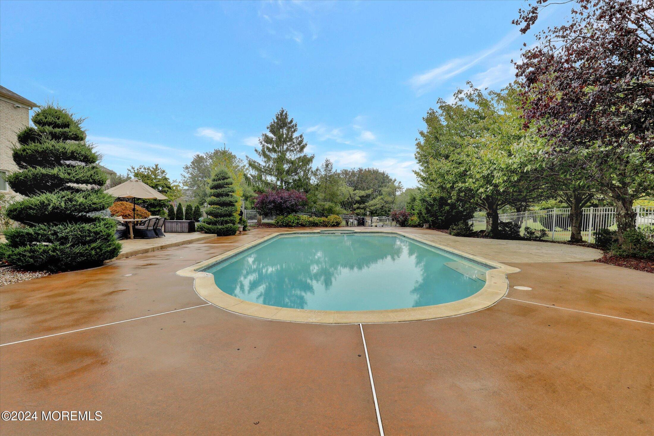 12 Yellow Brook Road