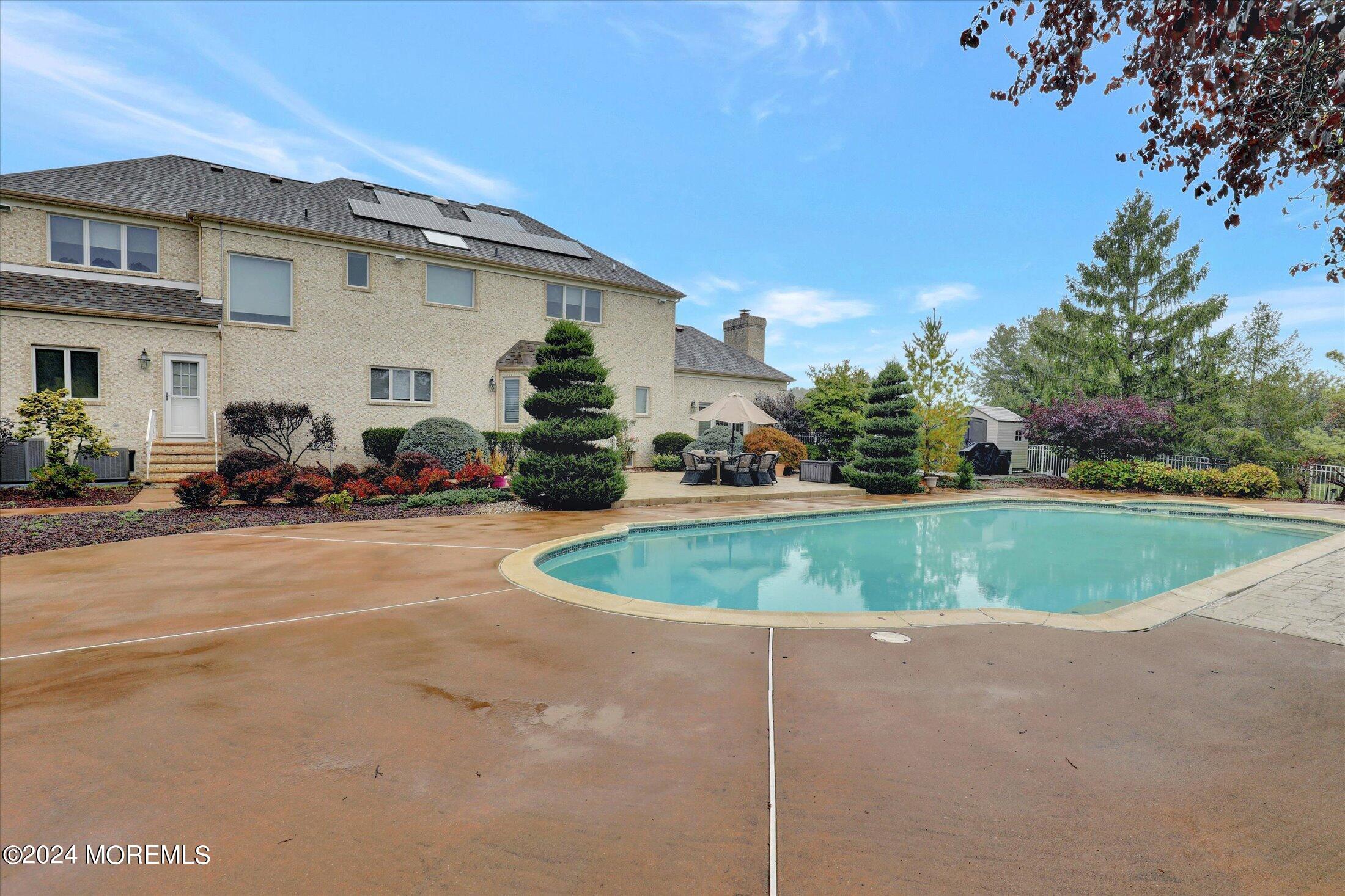 12 Yellow Brook Road