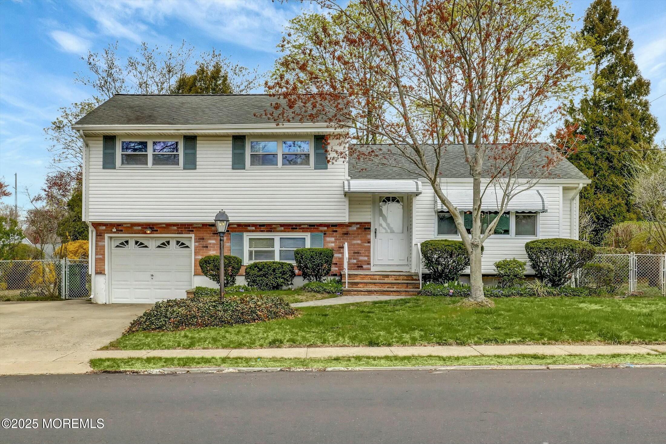 914 Green Grove Road