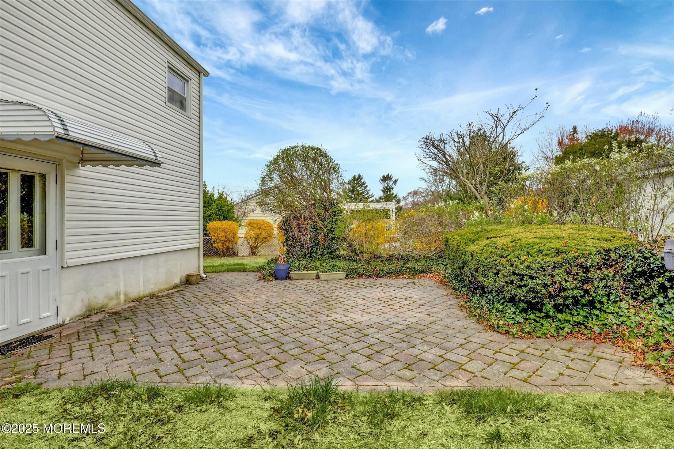 914 Green Grove Road