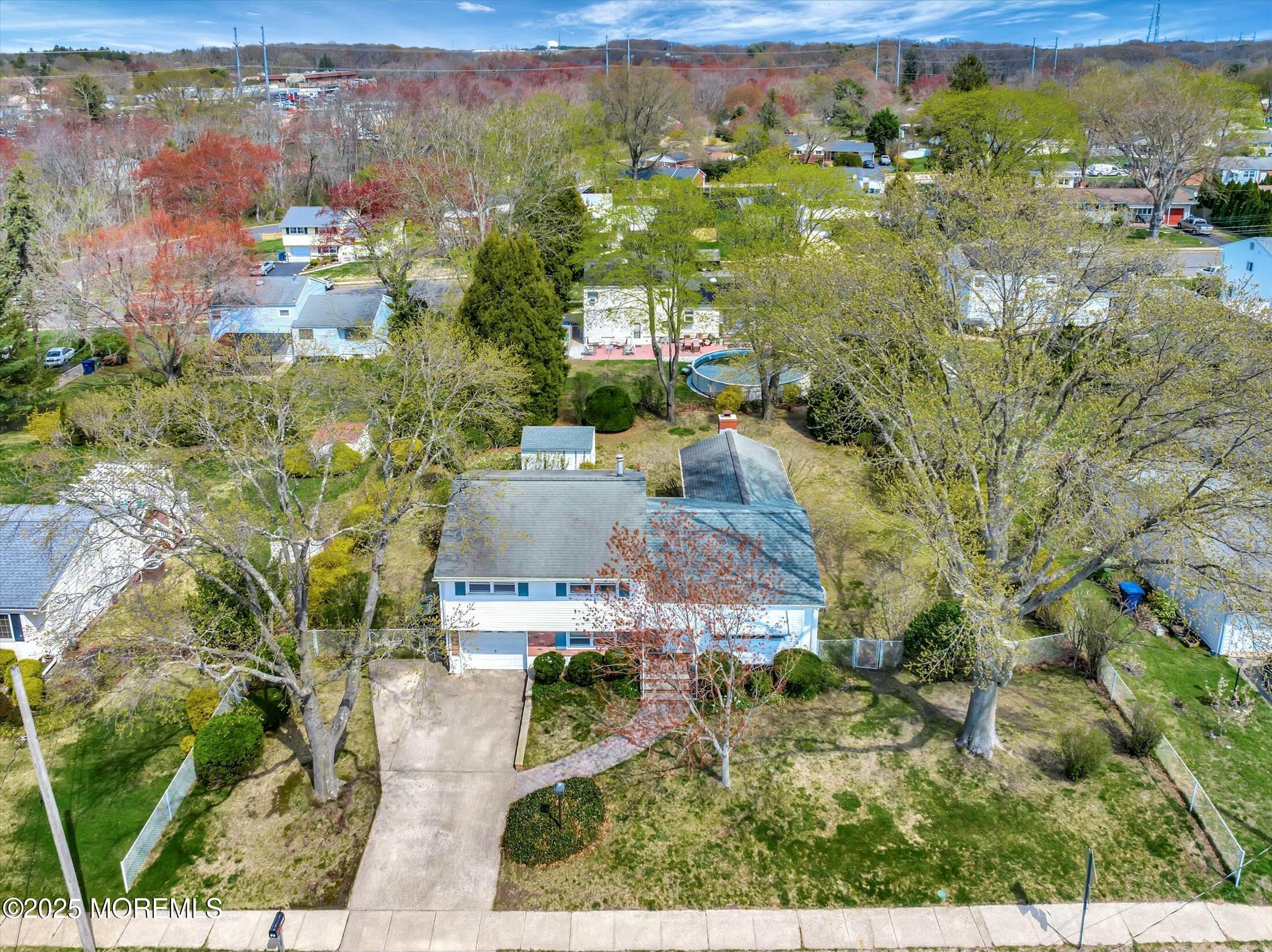 914 Green Grove Road