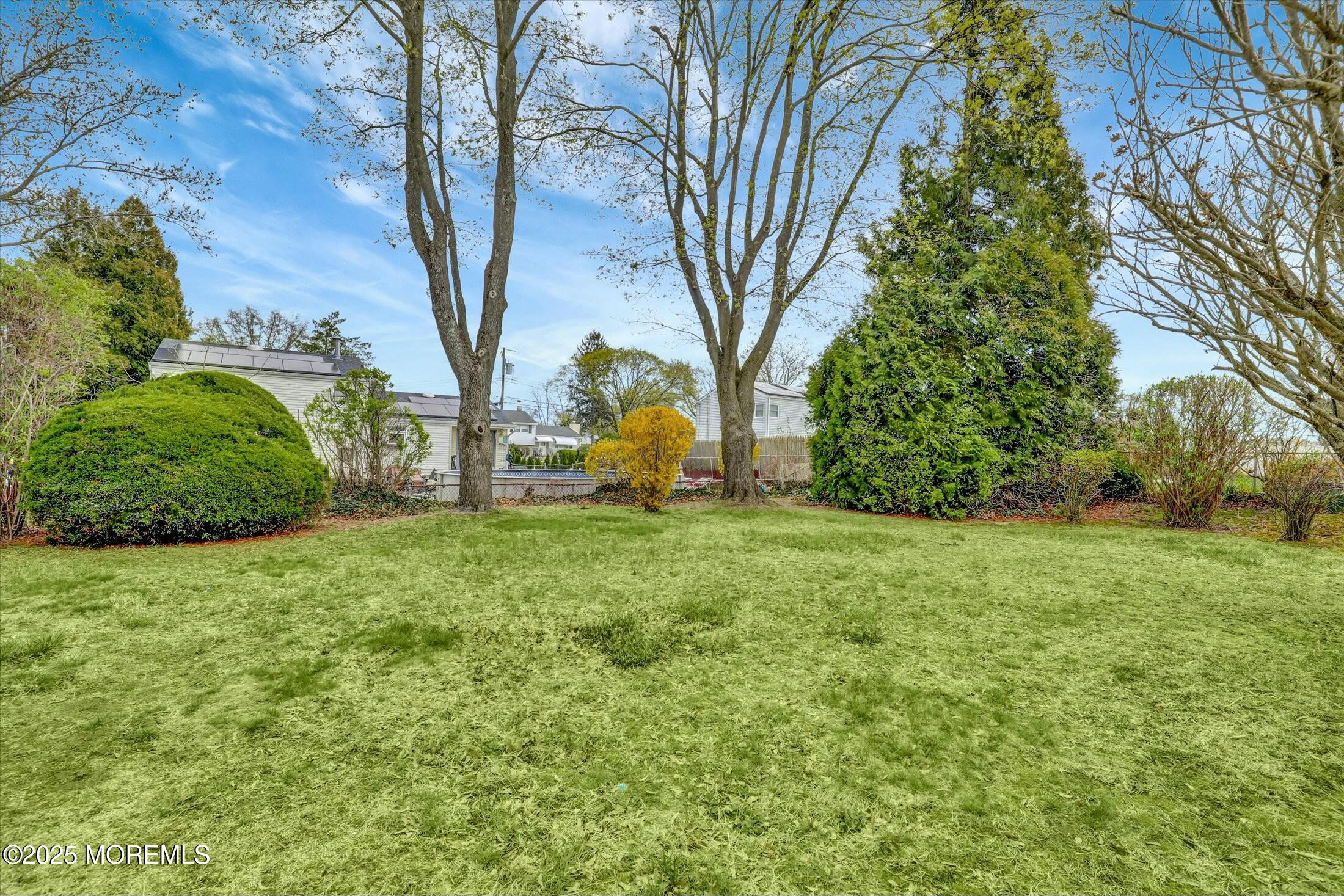 914 Green Grove Road