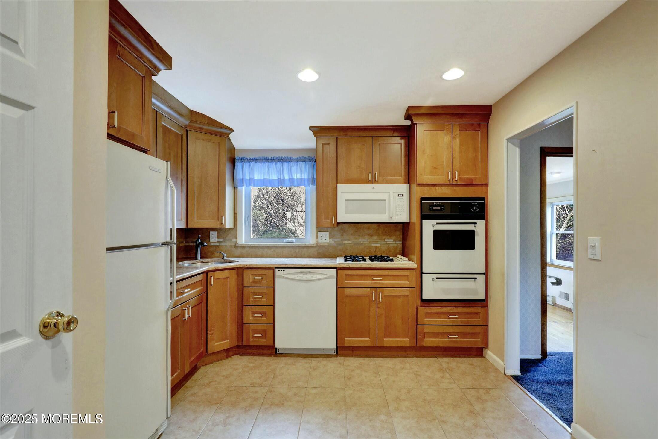914 Green Grove Road