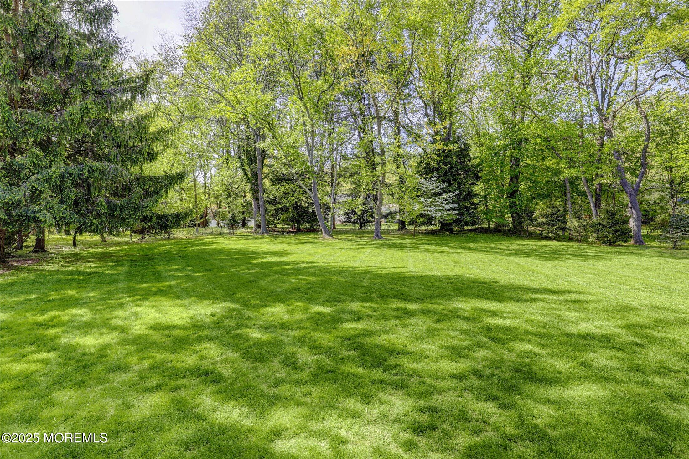 18 Algonquin Road
