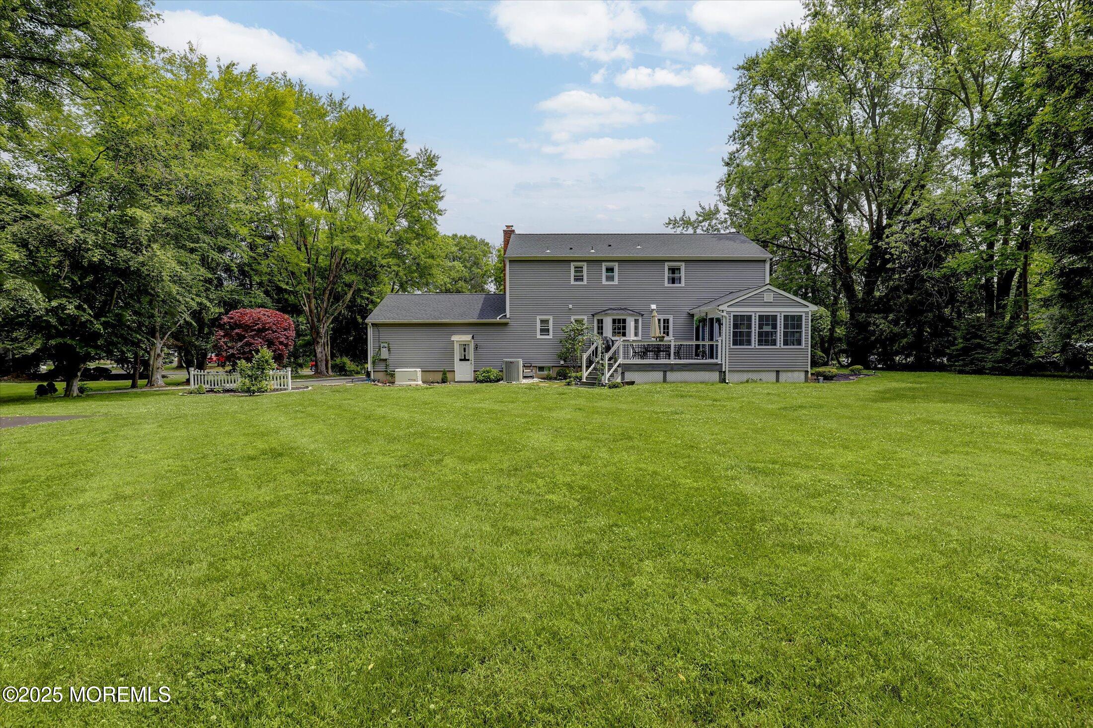 18 Algonquin Road
