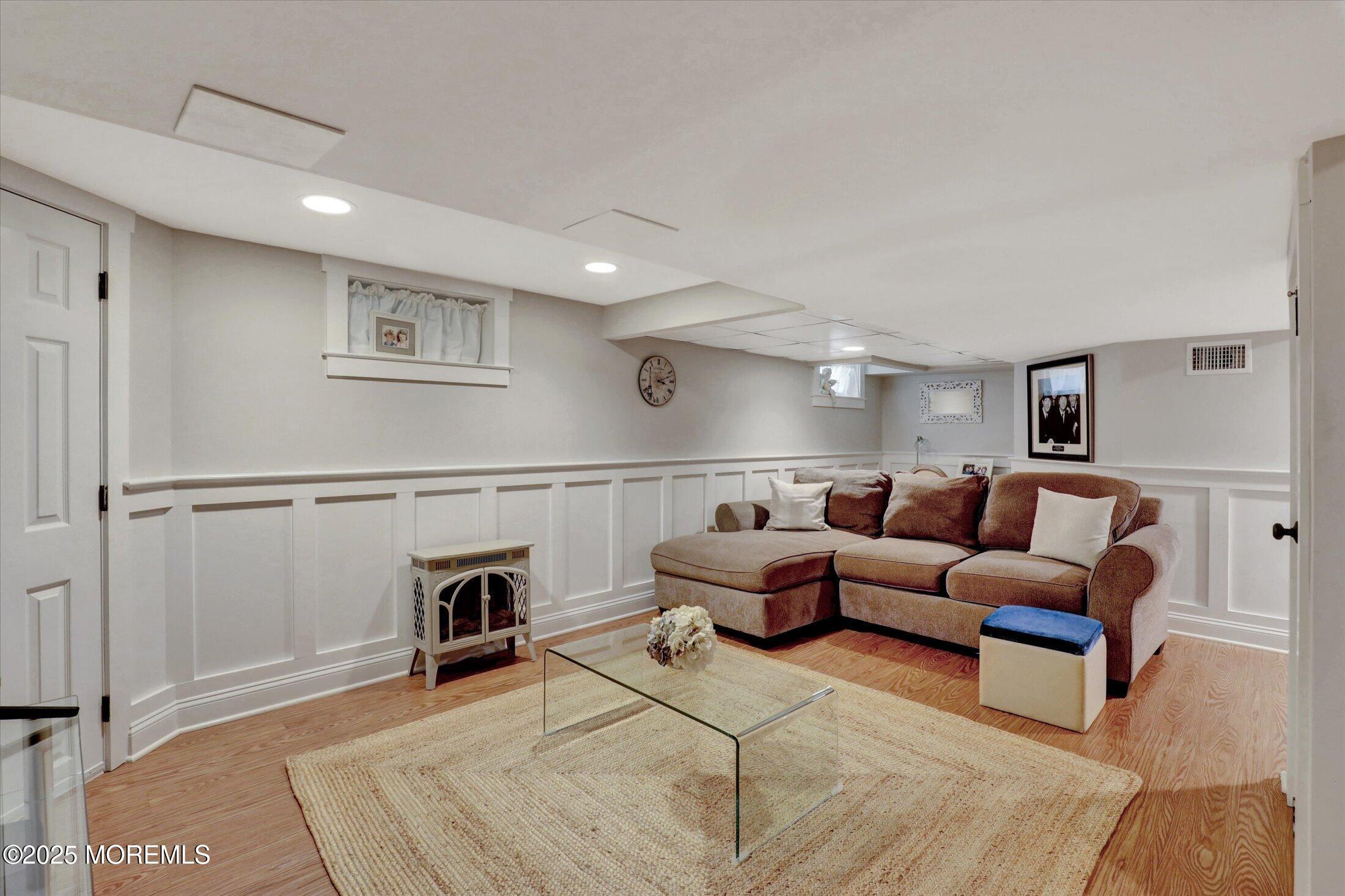 18 Algonquin Road