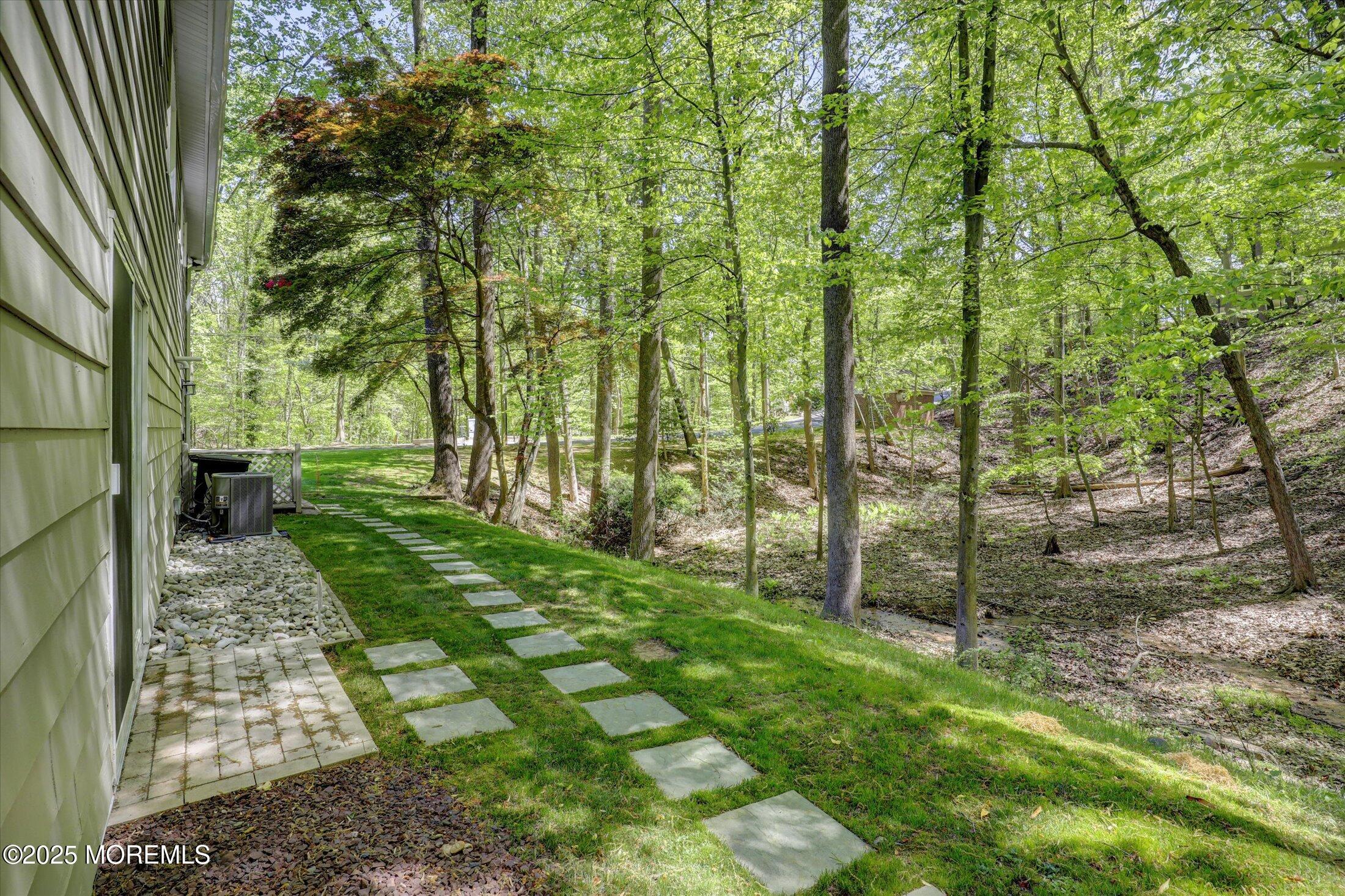 23 Mount Drive