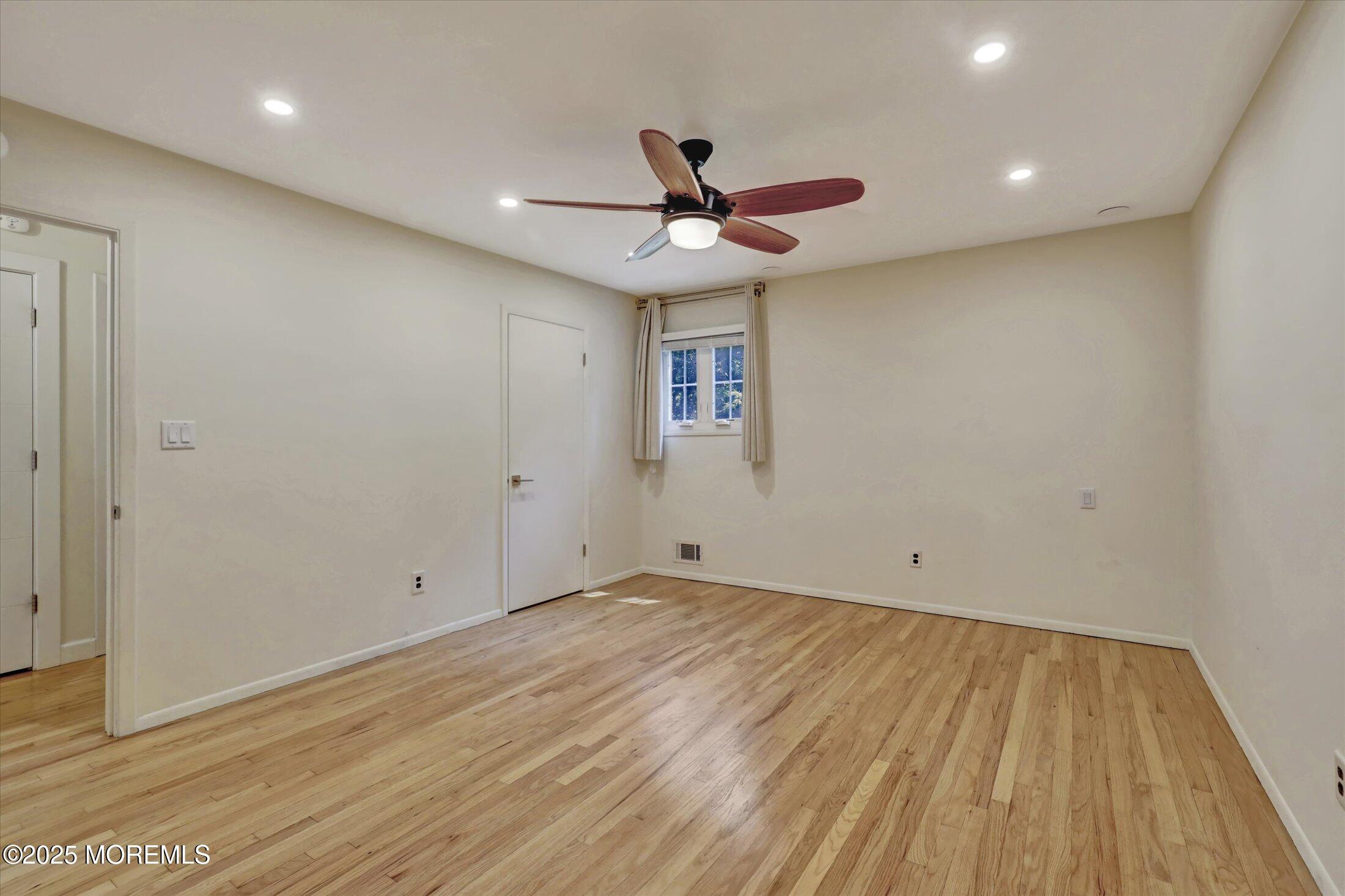 23 Mount Drive