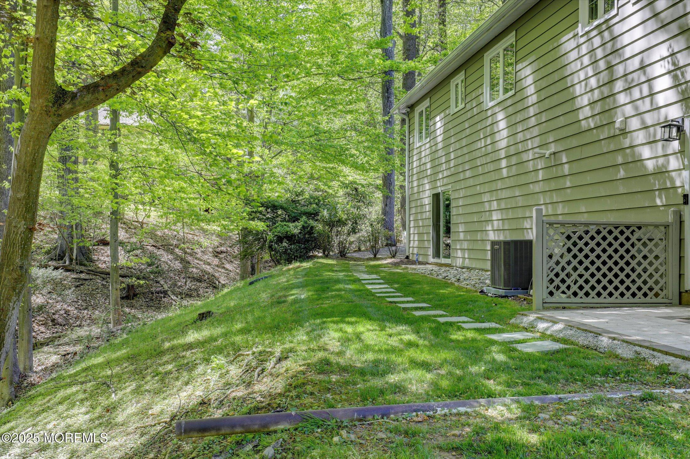 23 Mount Drive