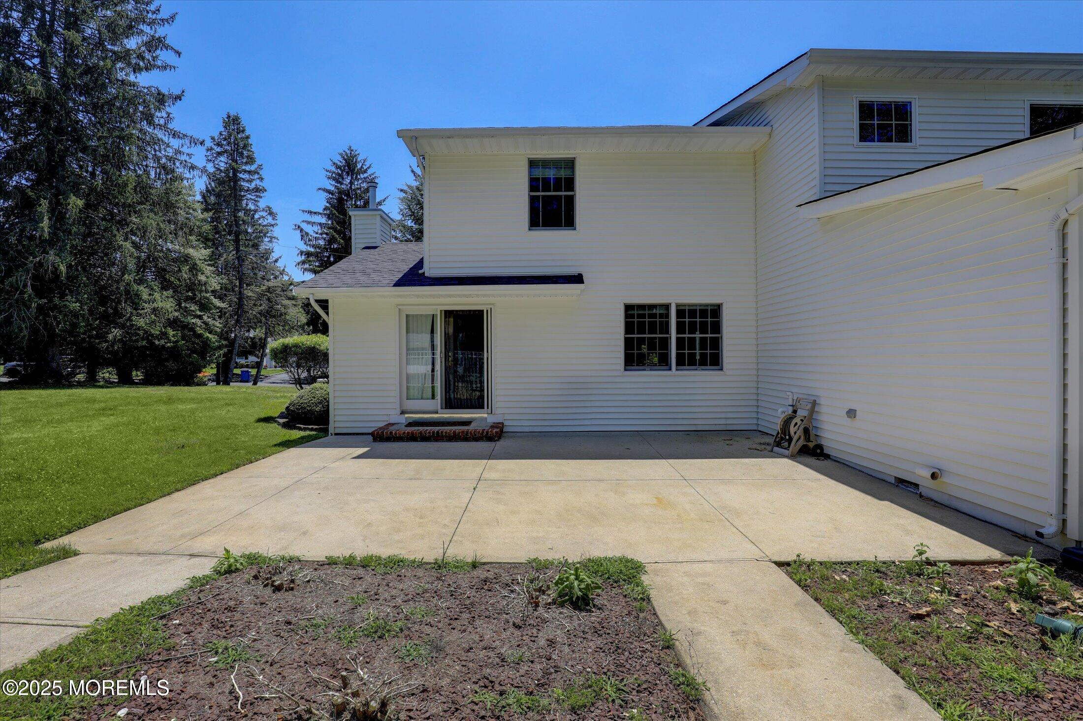 5 Eagle Hill Road