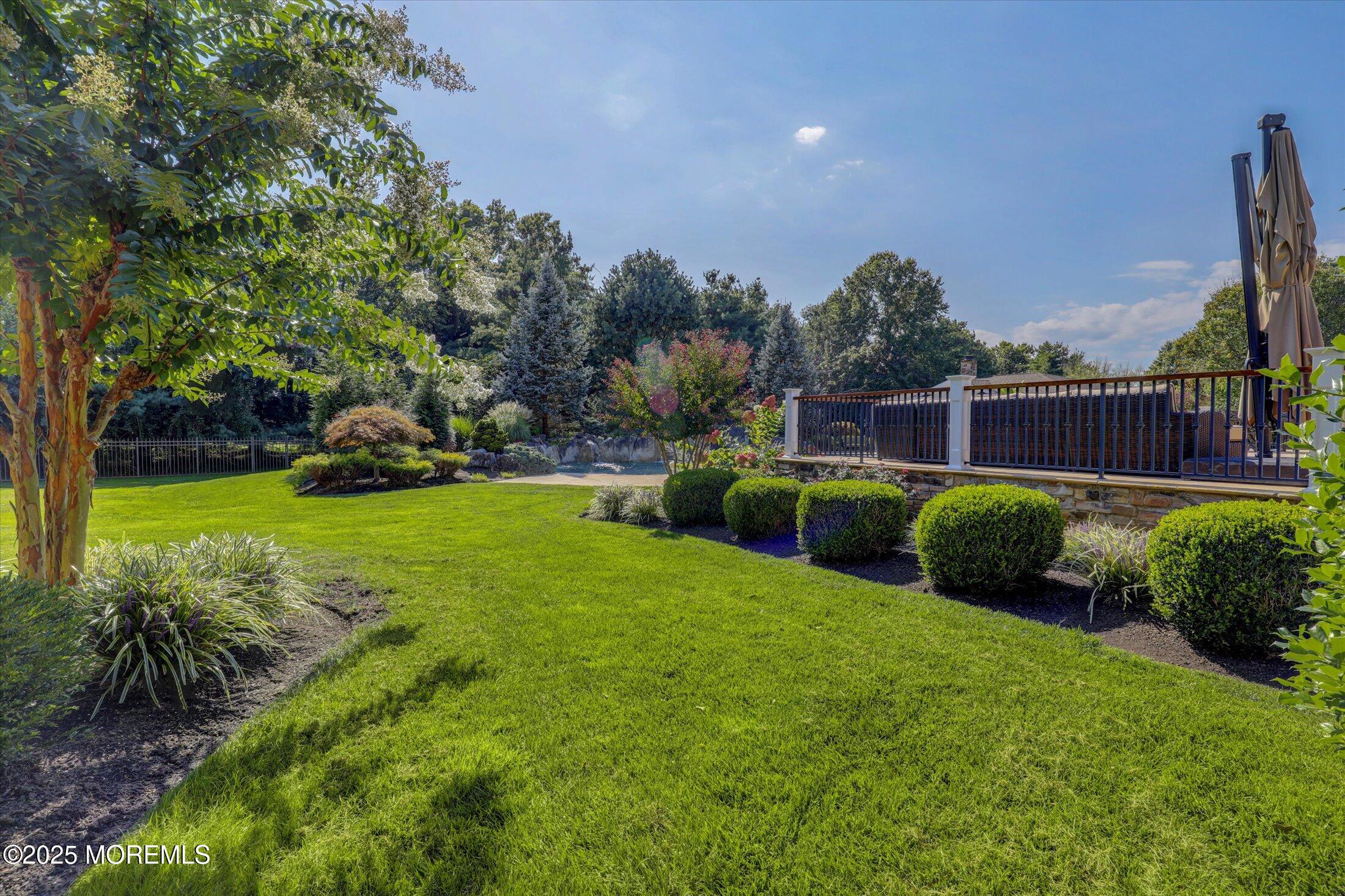 10 Yellow Brook Road