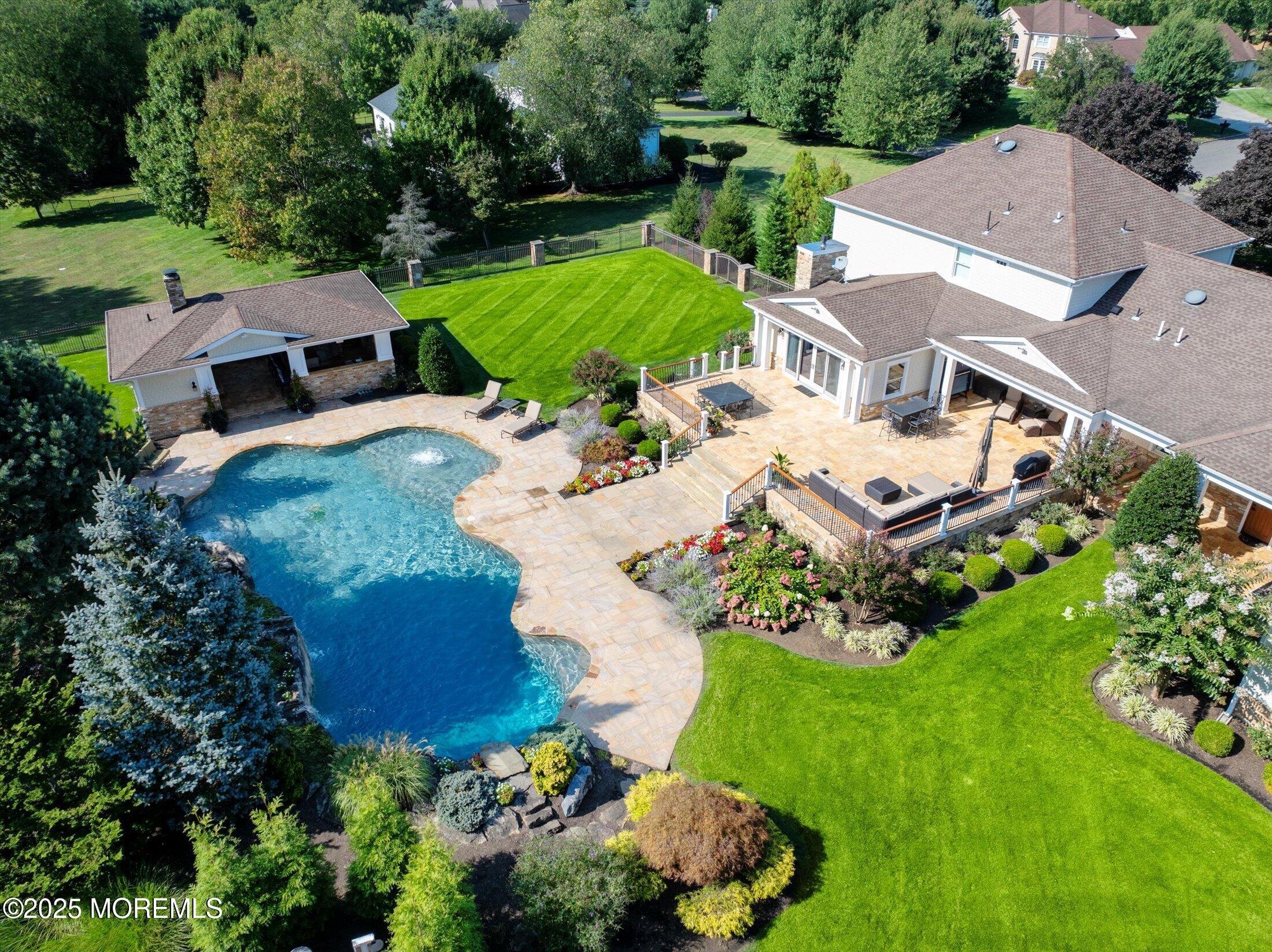 10 Yellow Brook Road