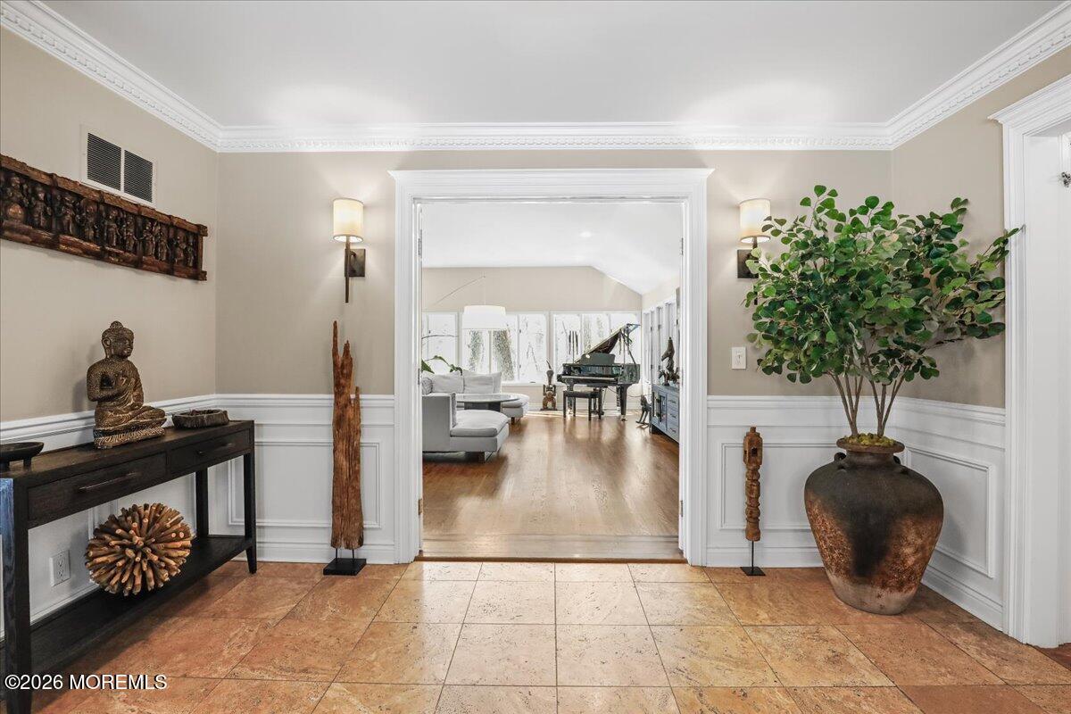 6 Twin Brooks Court