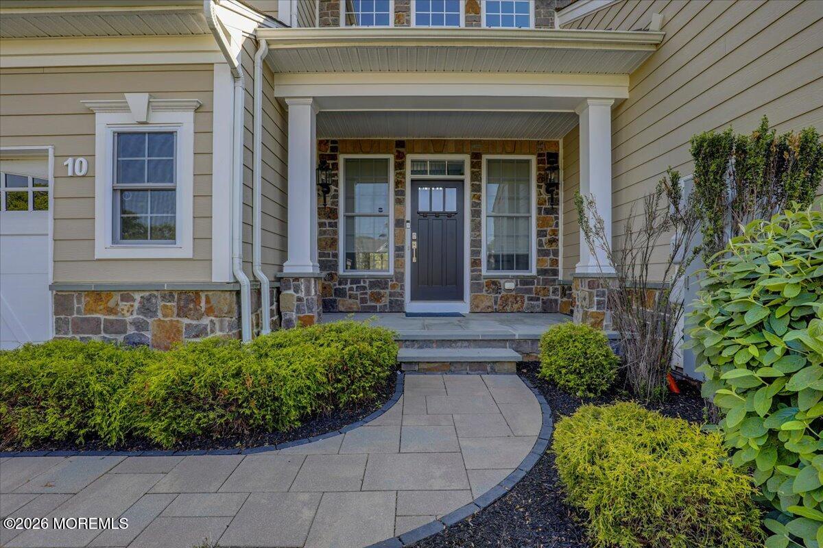 10 Greylynne Court