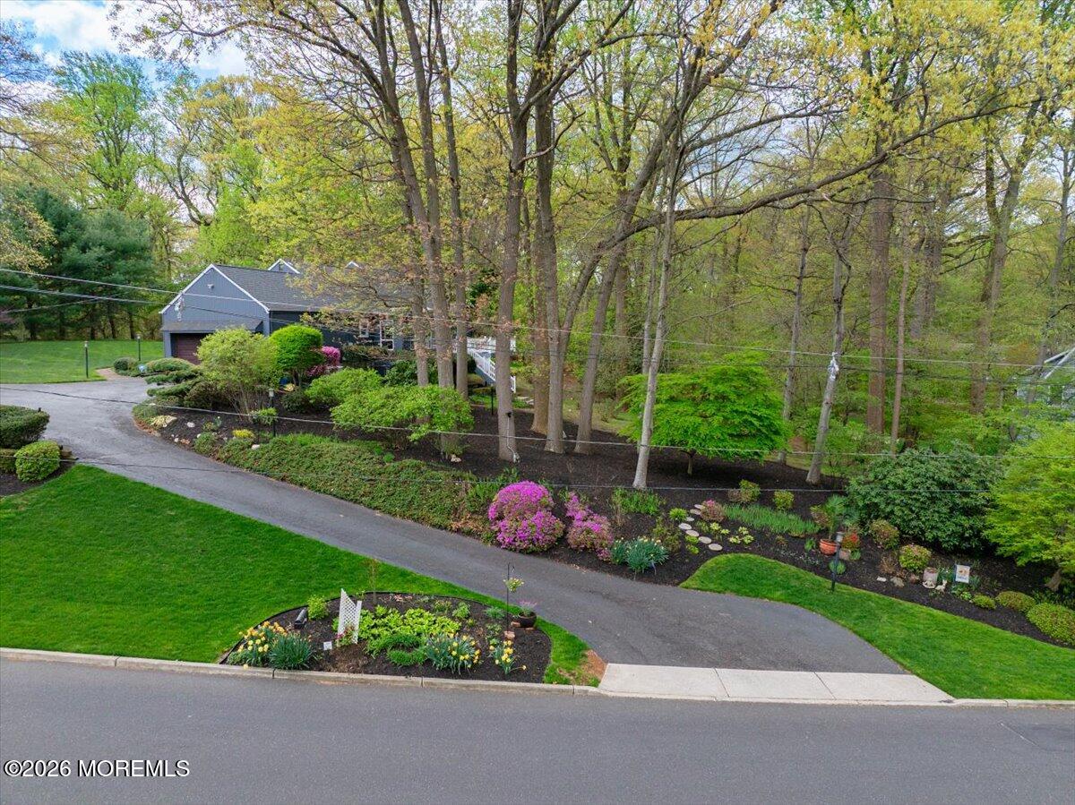 11 Galloping Hill Road