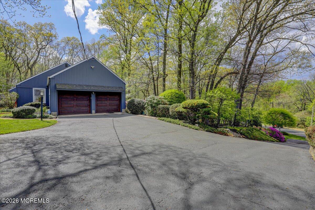 11 Galloping Hill Road