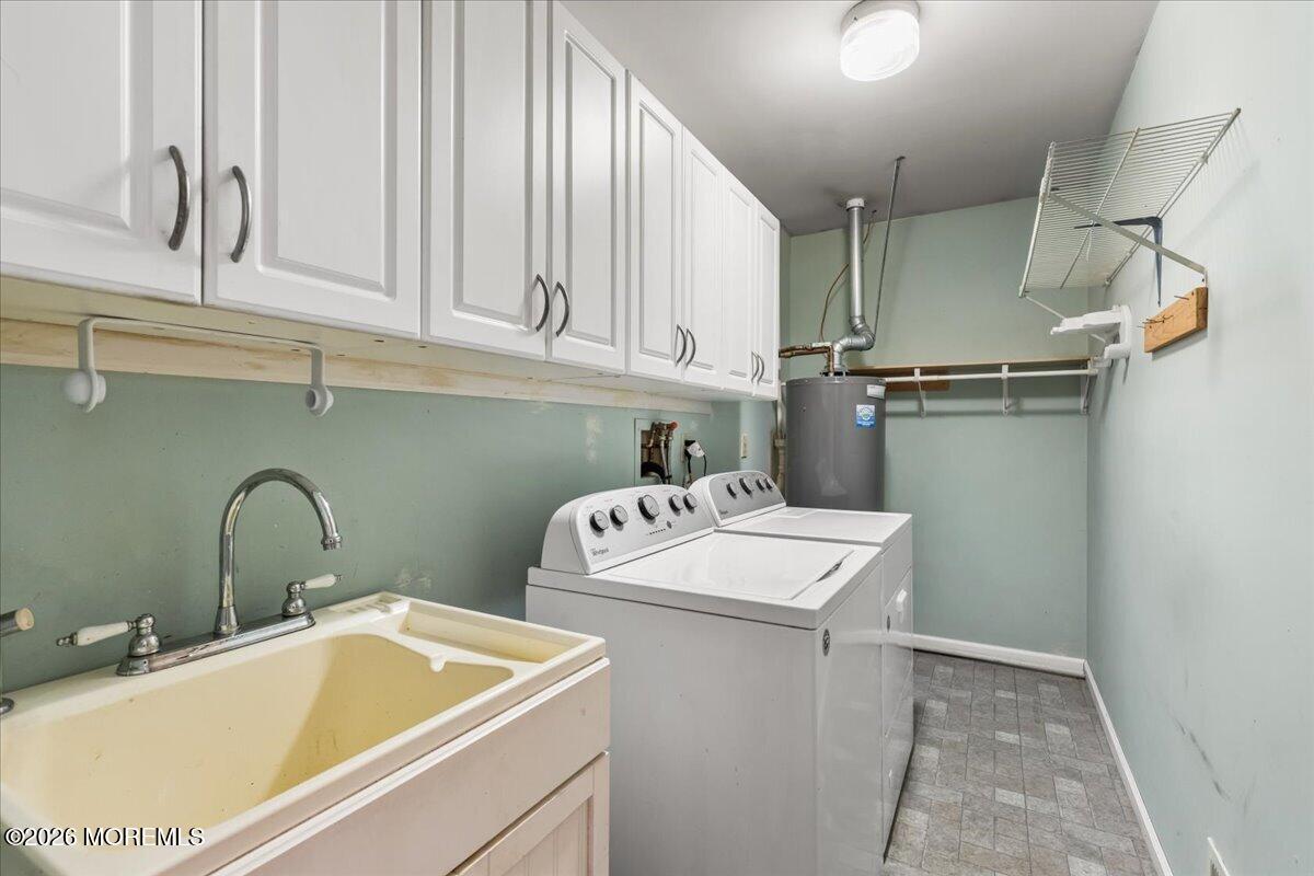 122 Maplecrest Drive W