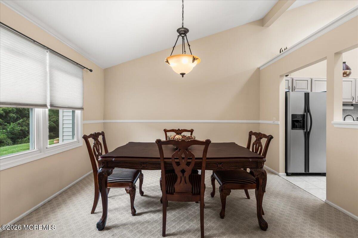 122 Maplecrest Drive W