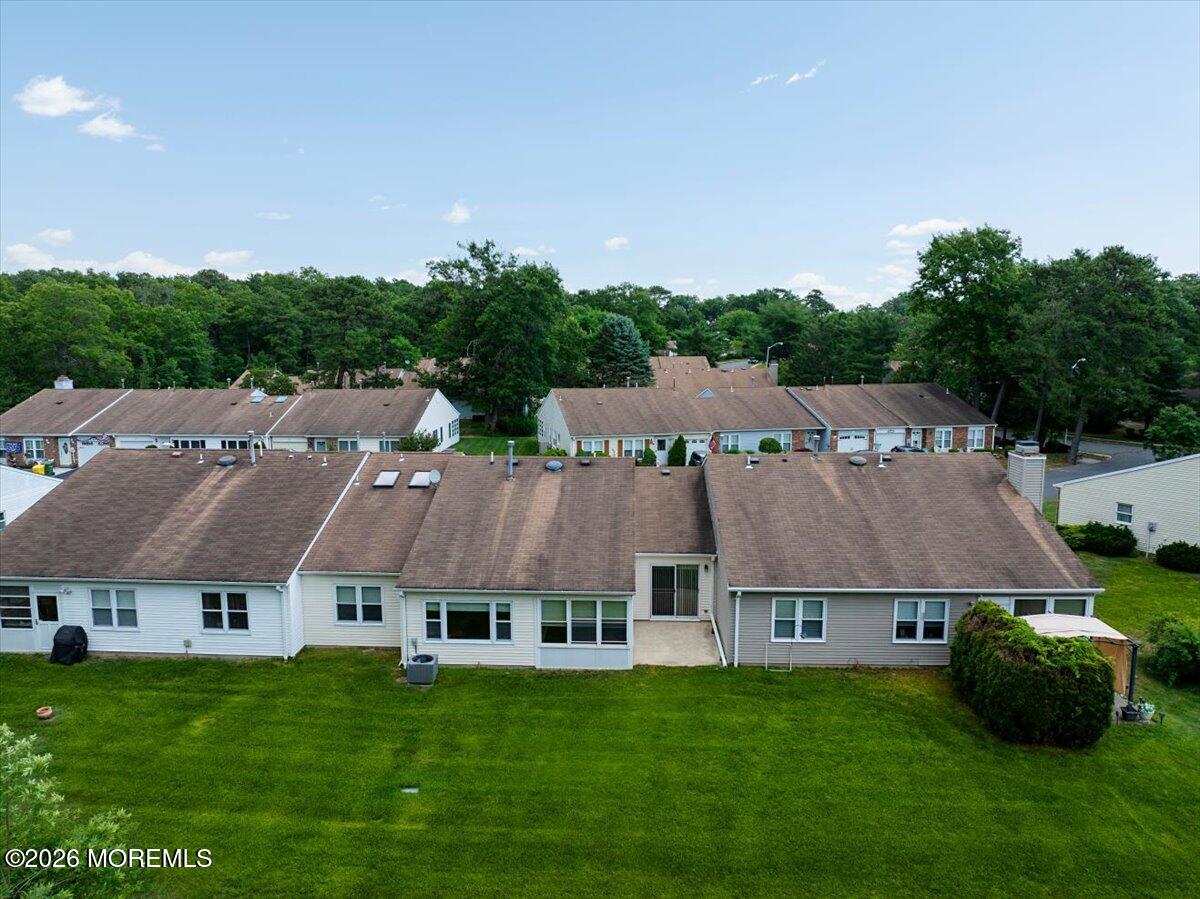 122 Maplecrest Drive W