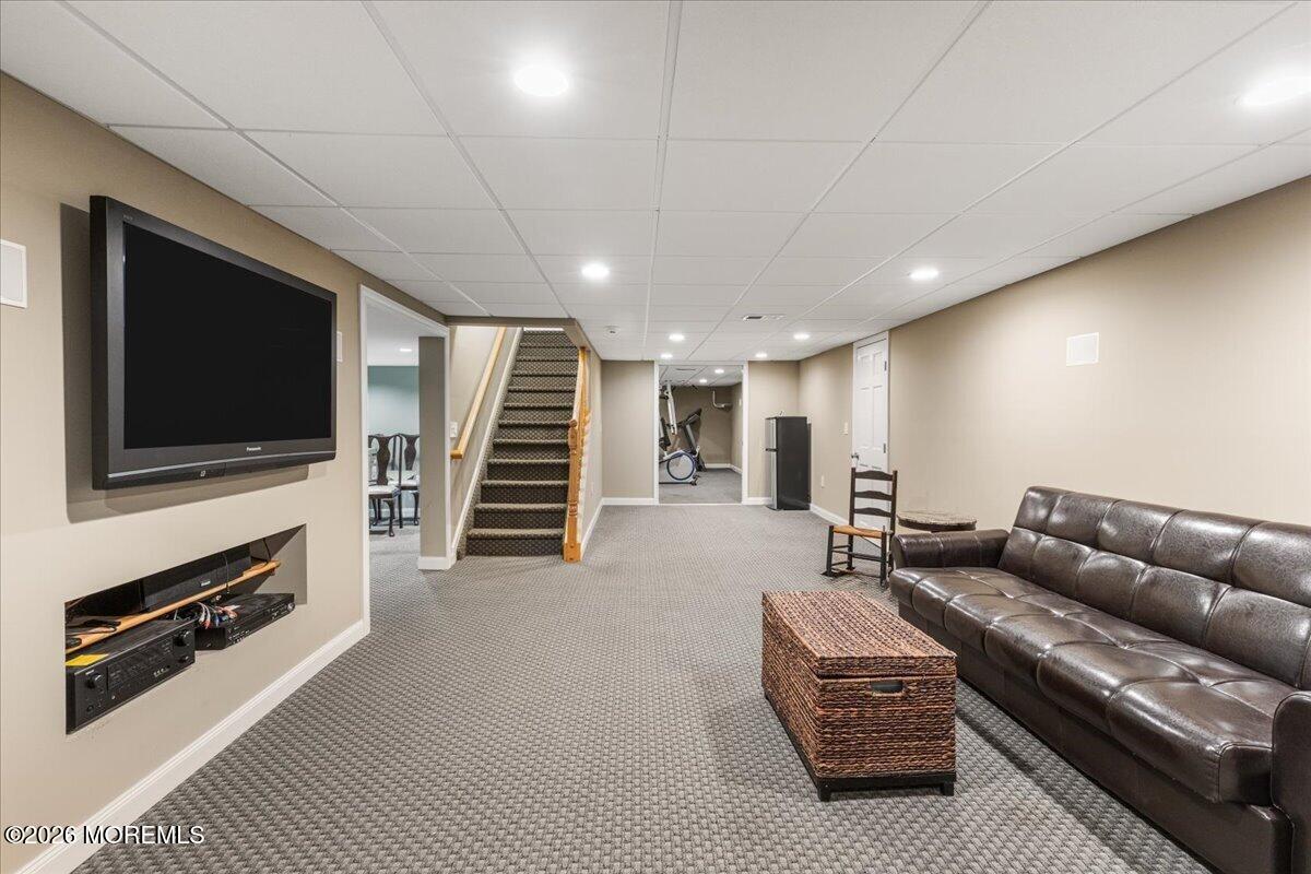 6 Woodhollow Drive