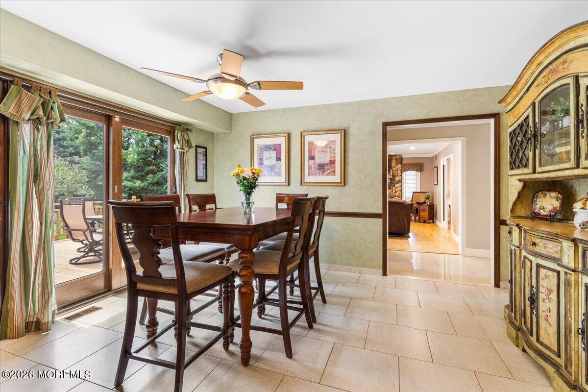 6 Woodhollow Drive
