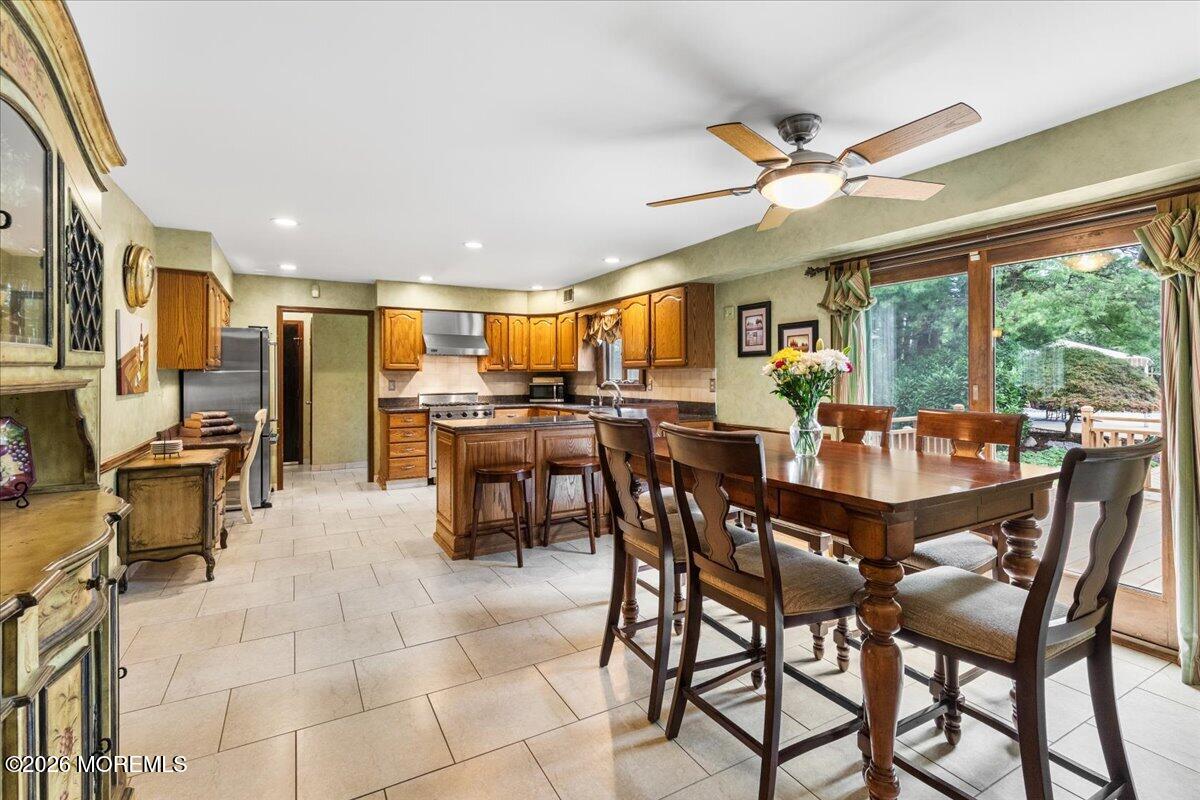 6 Woodhollow Drive