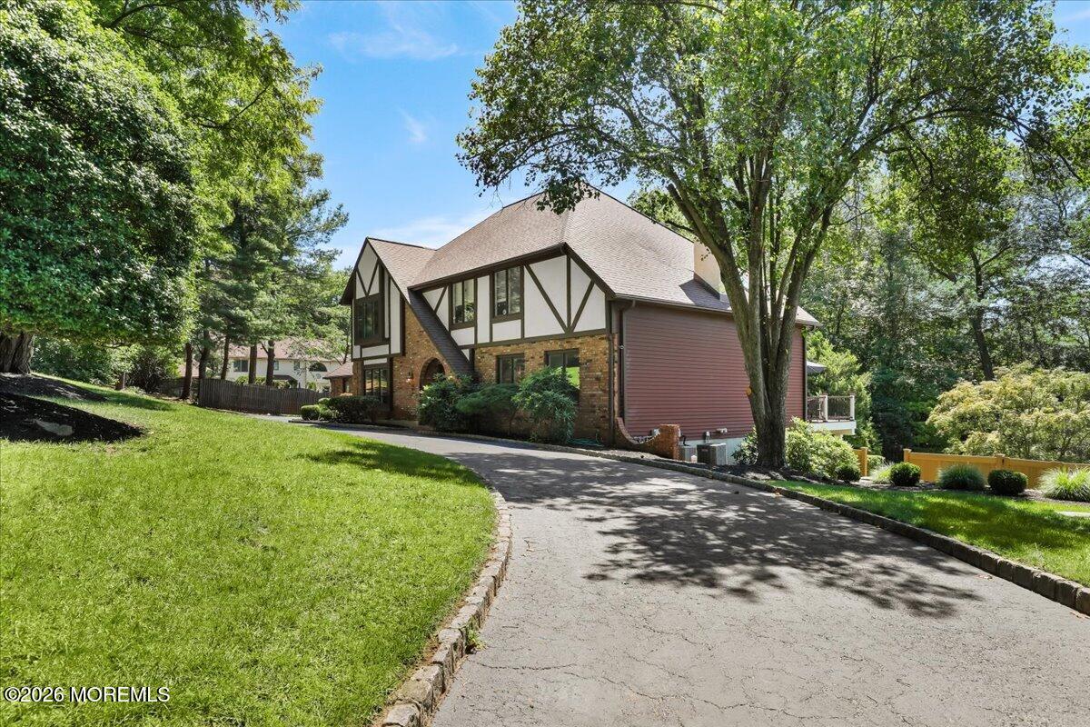 16 Sherwood Court