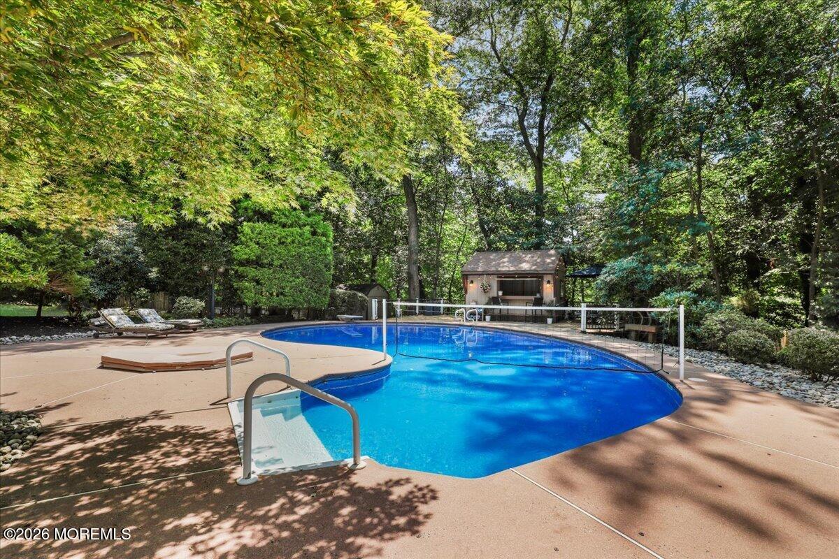 16 Sherwood Court