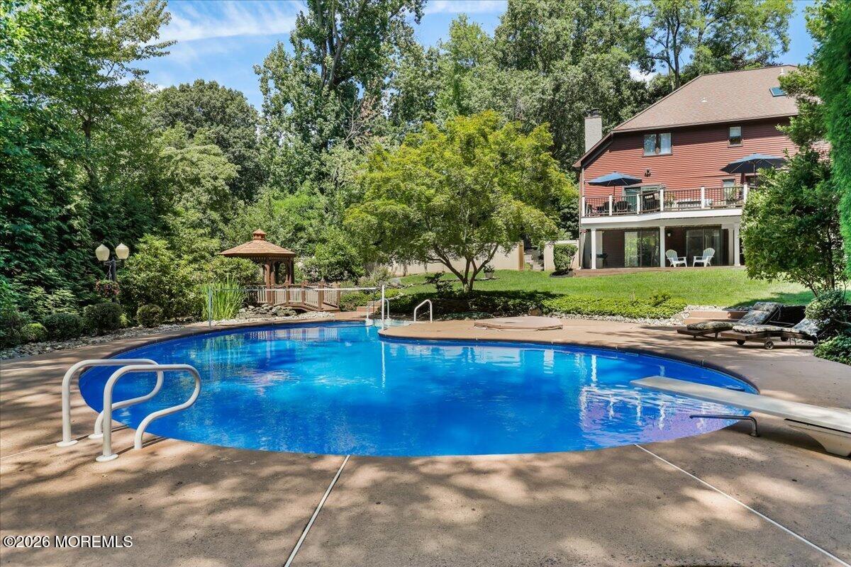 16 Sherwood Court
