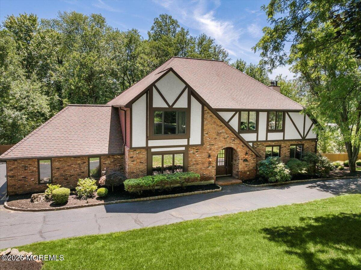 16 Sherwood Court