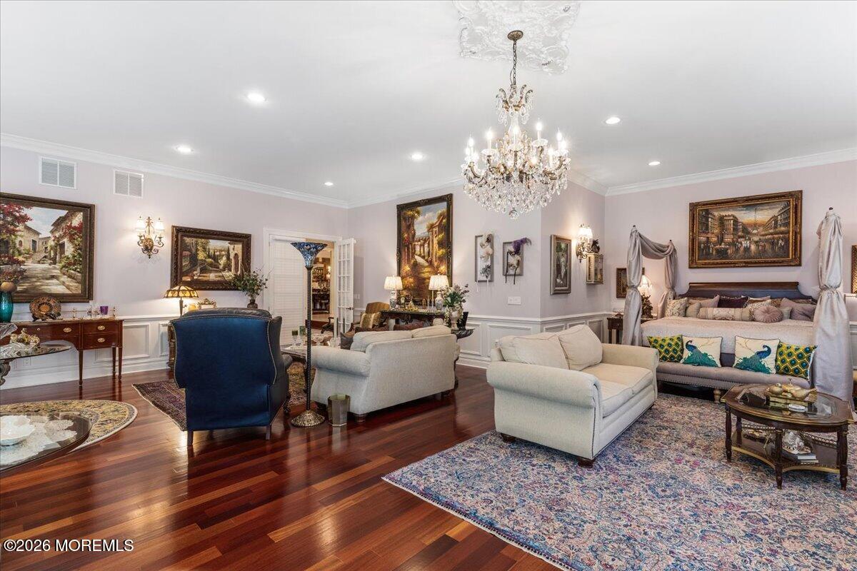 216 Holland Road