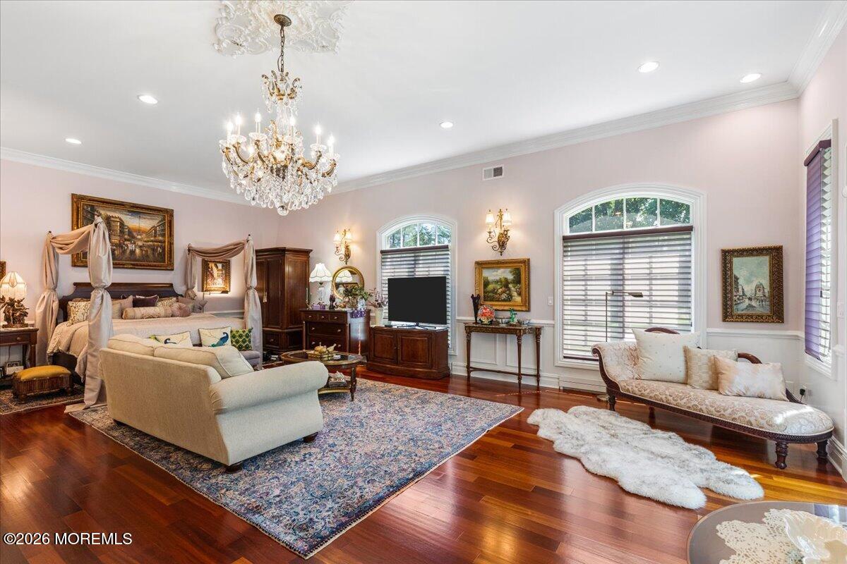 216 Holland Road