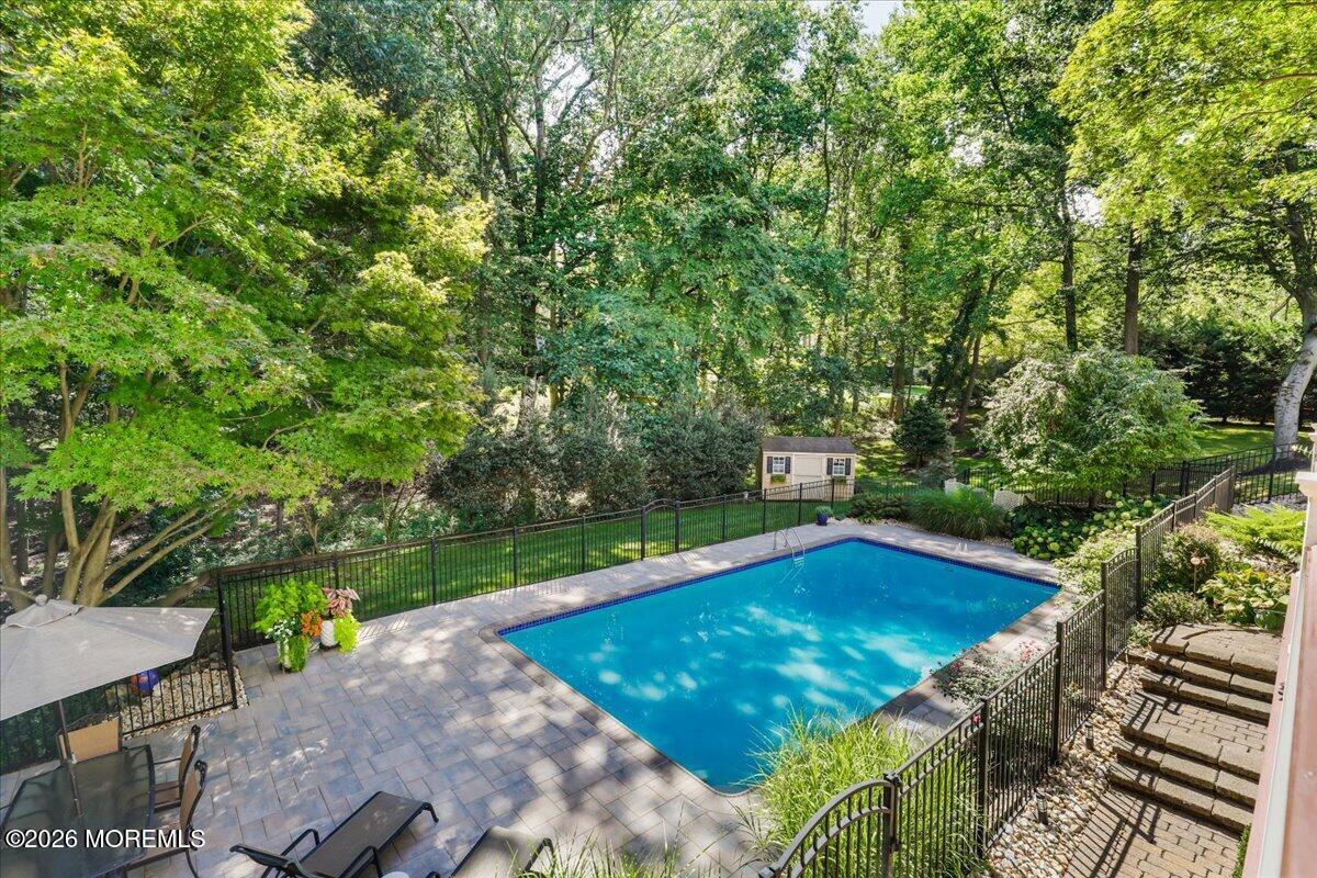 31 Huntley Road