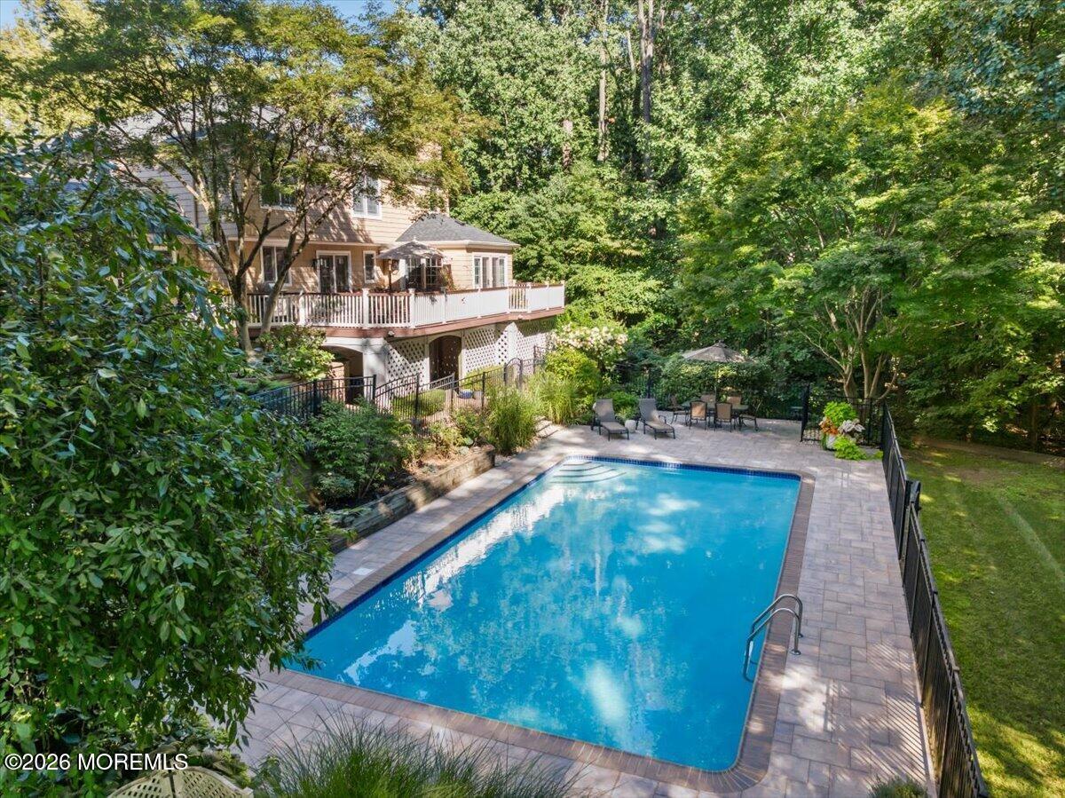 31 Huntley Road