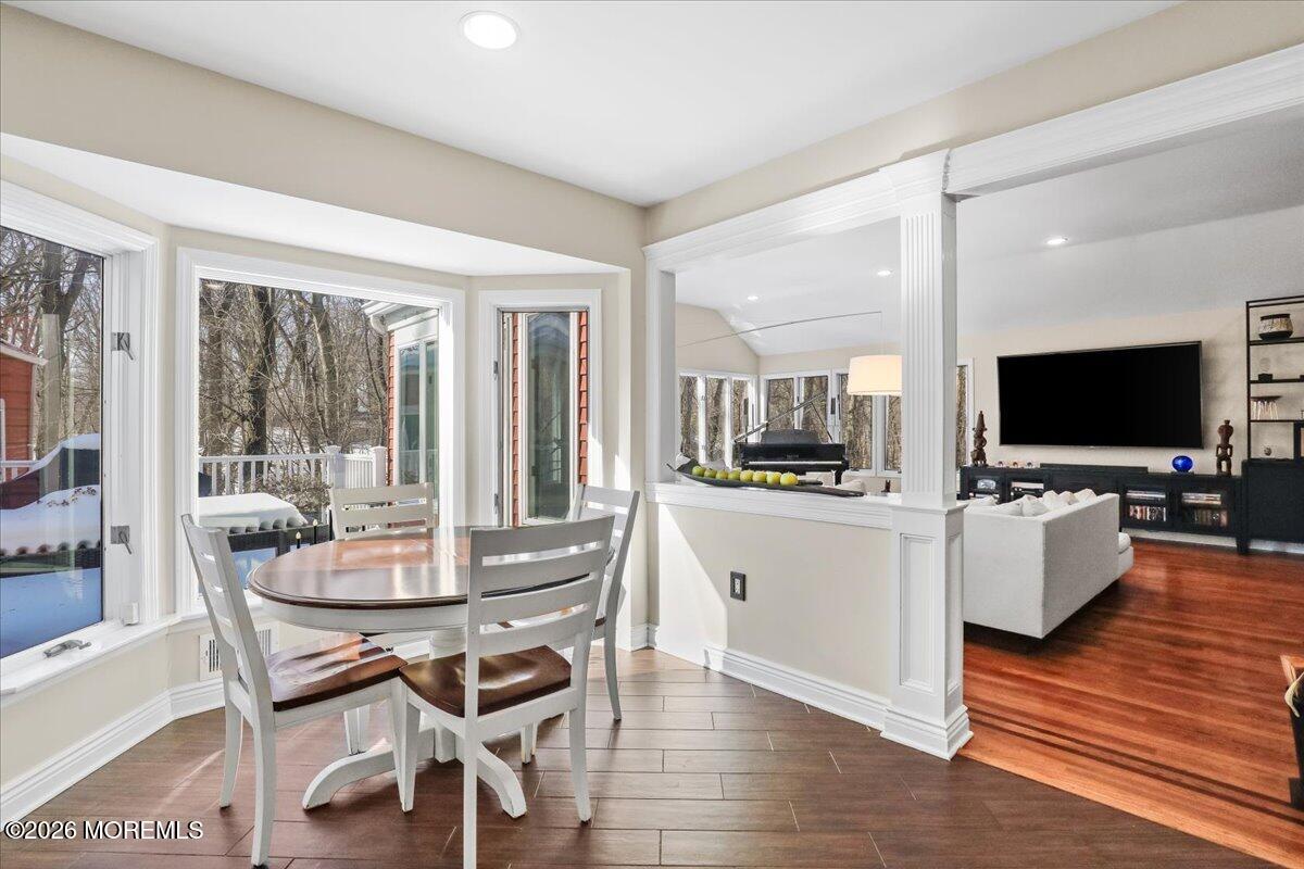 6 Twin Brooks Court
