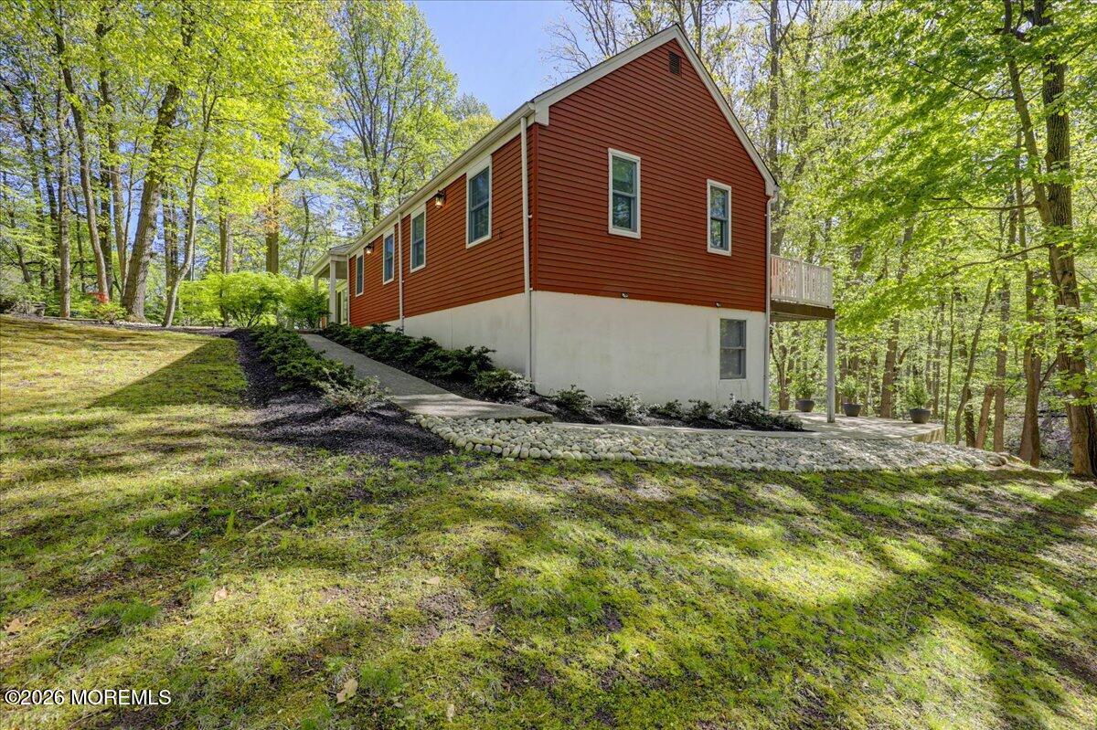 6 Twin Brooks Court