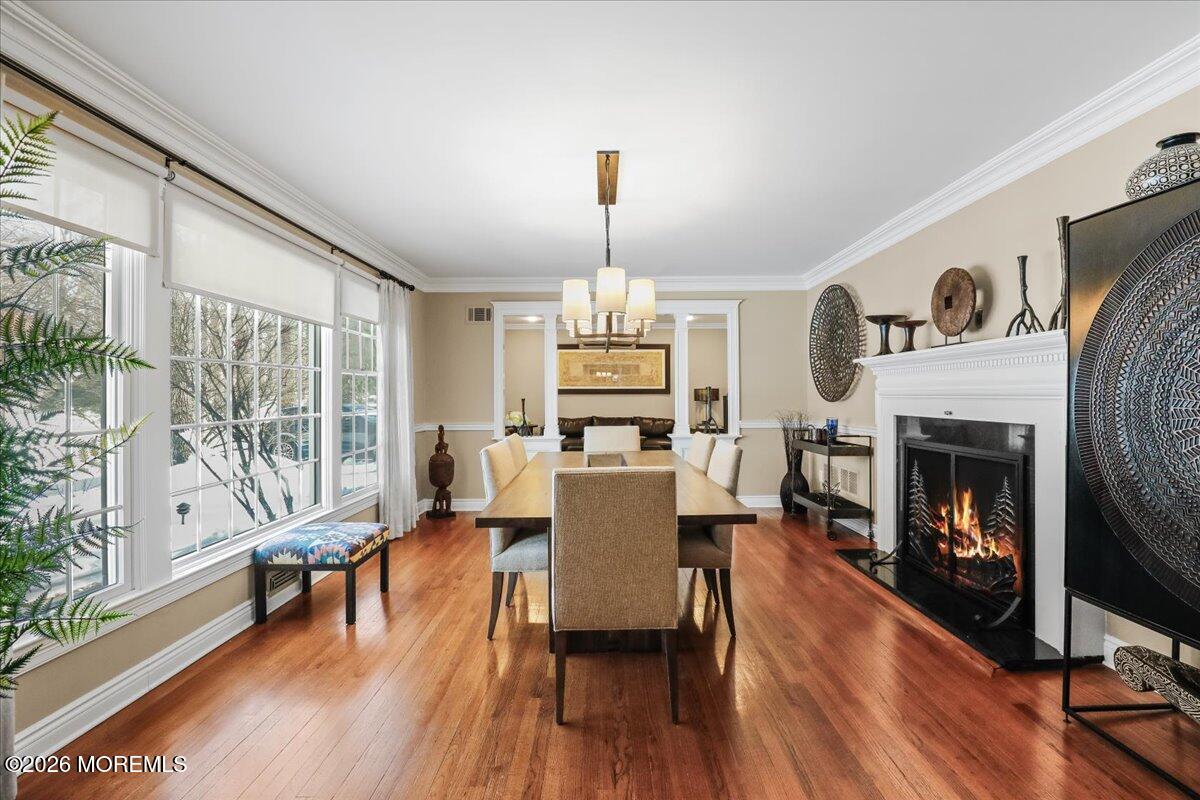 6 Twin Brooks Court