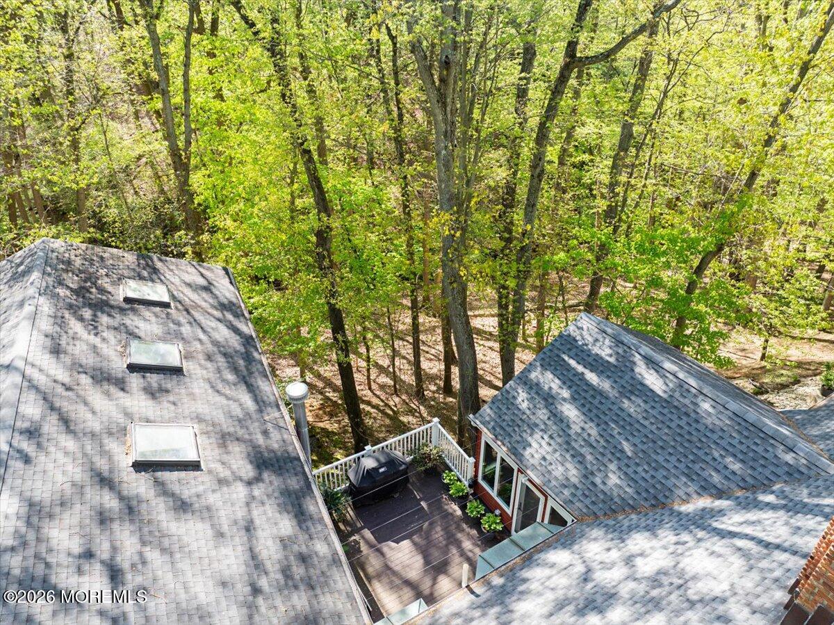 6 Twin Brooks Court