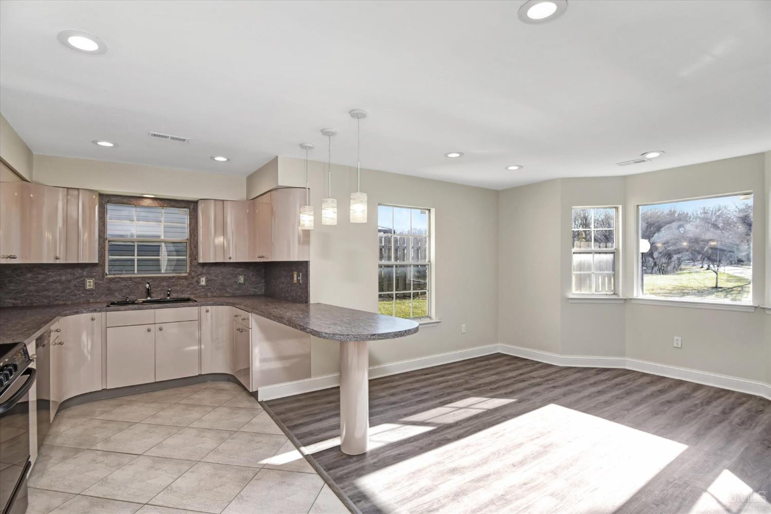 67 Nottingham Drive # 33